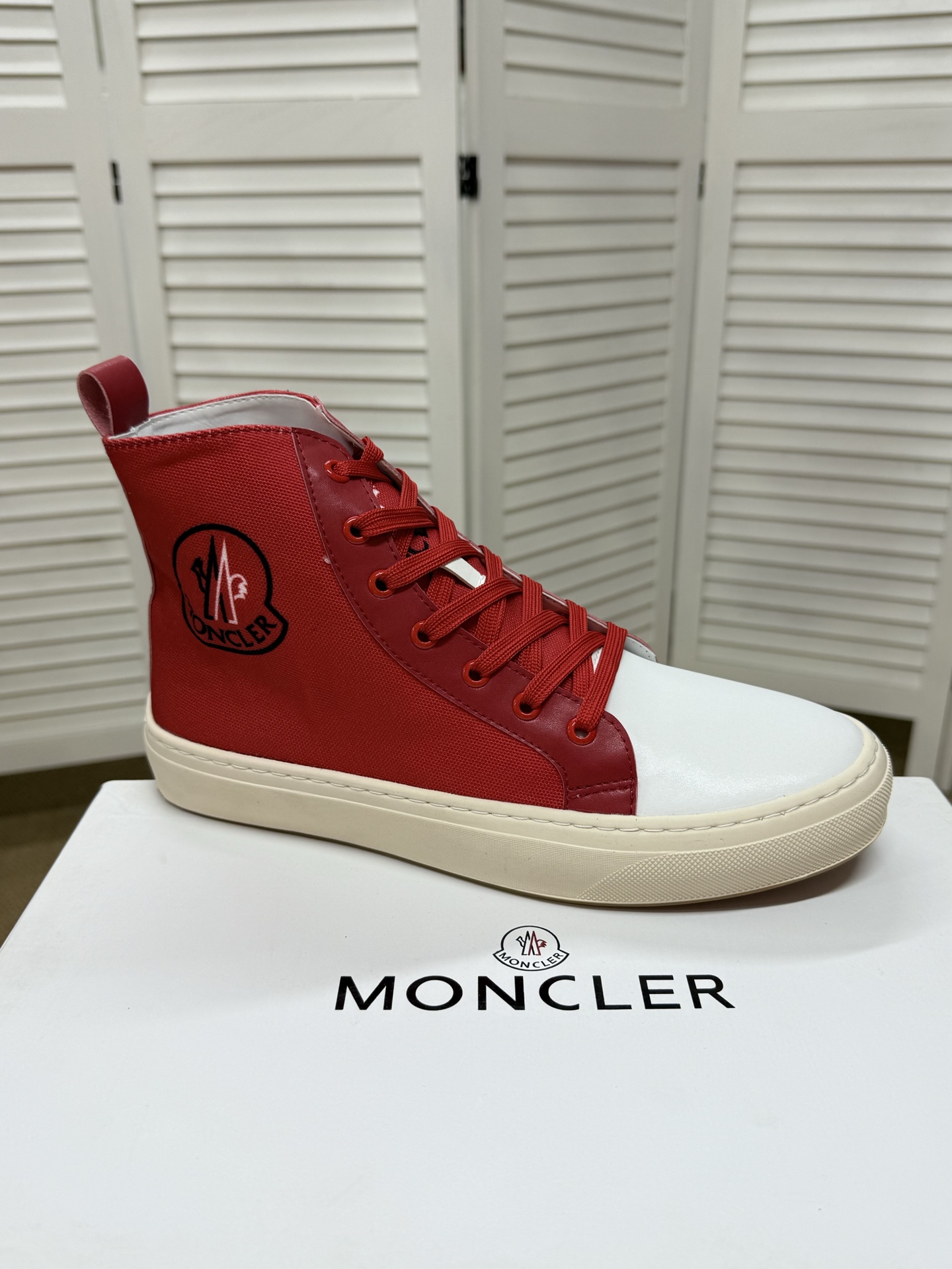 Moncler shoe