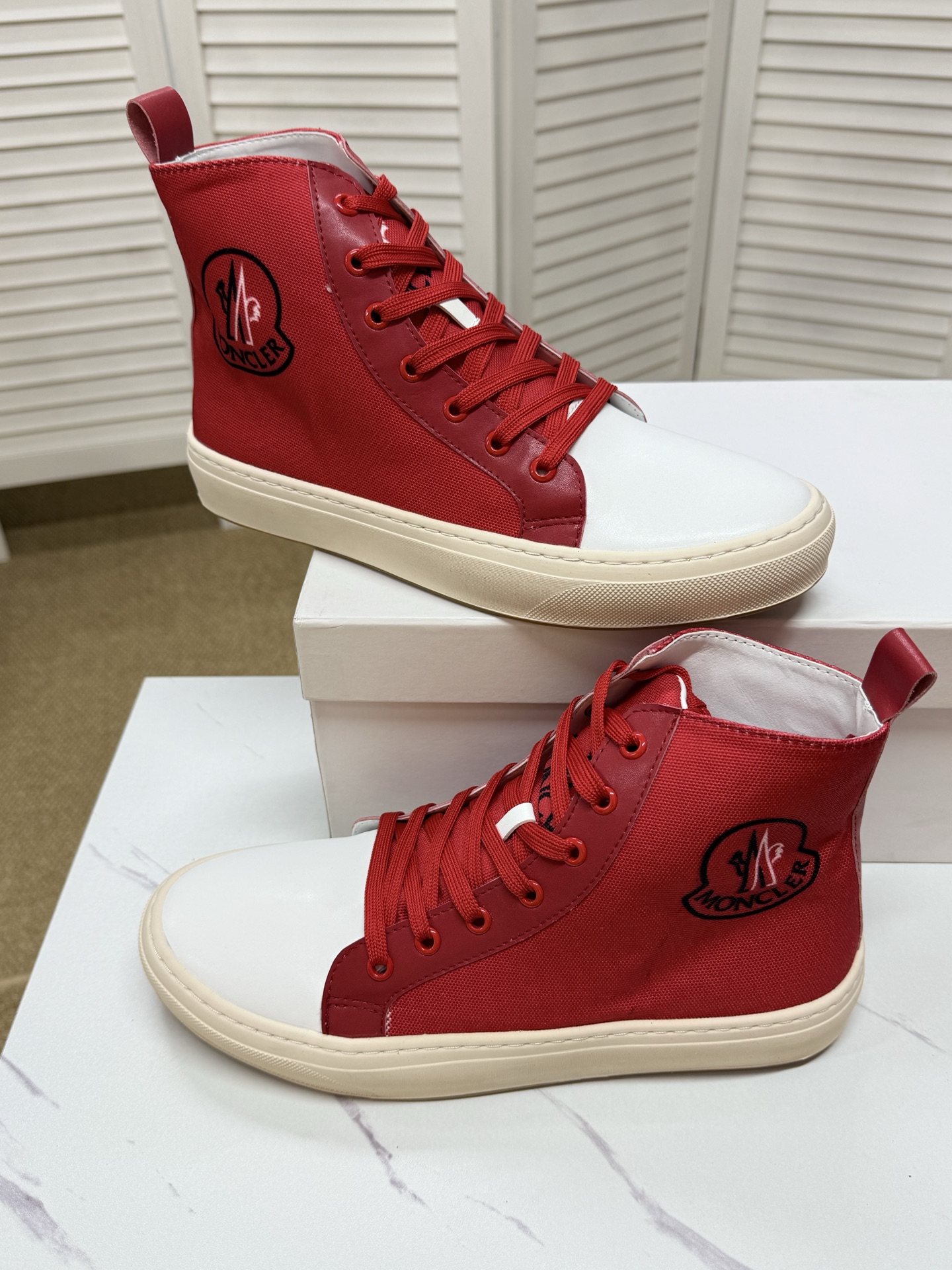 Moncler shoe
