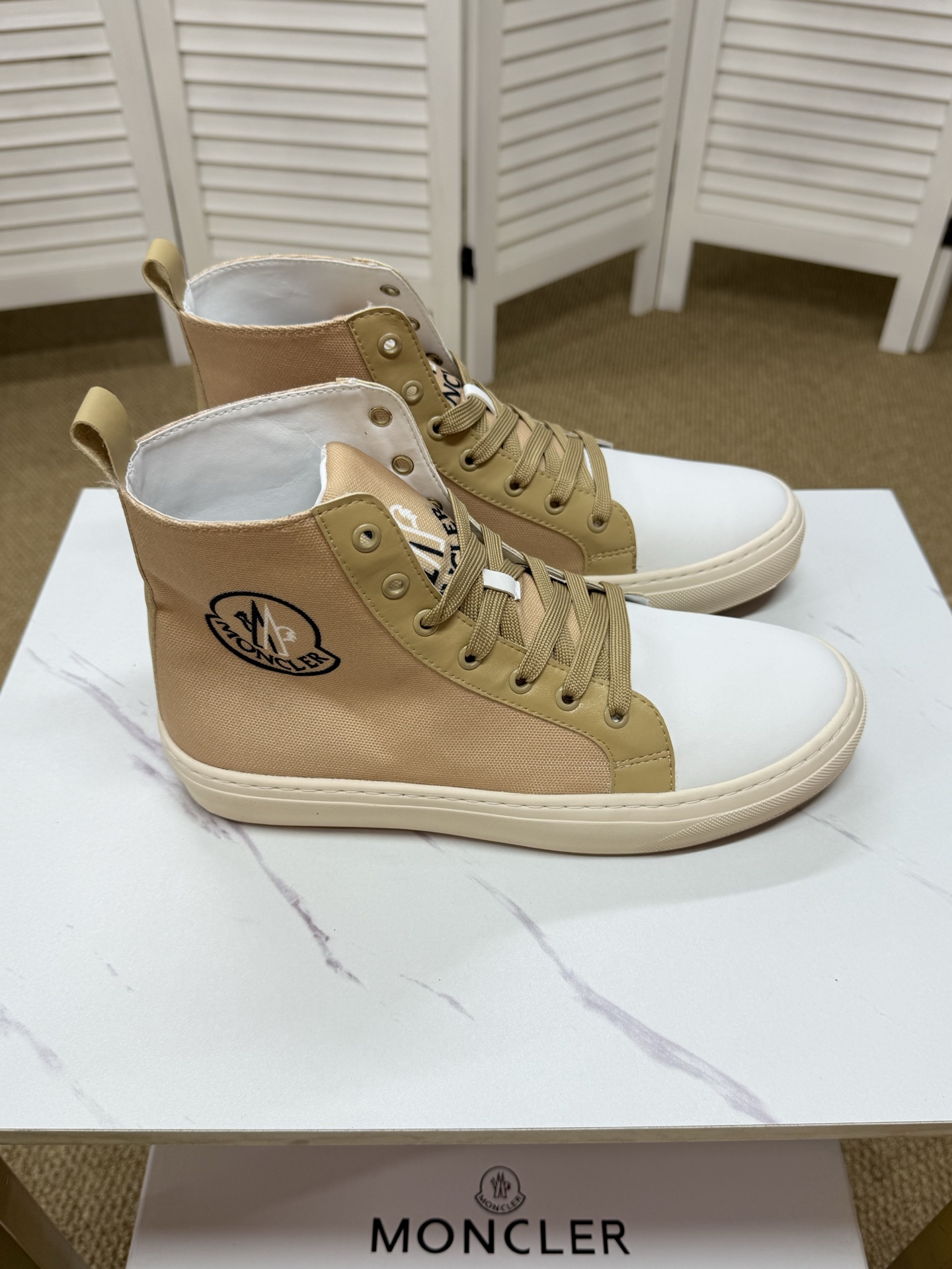 Moncler shoe