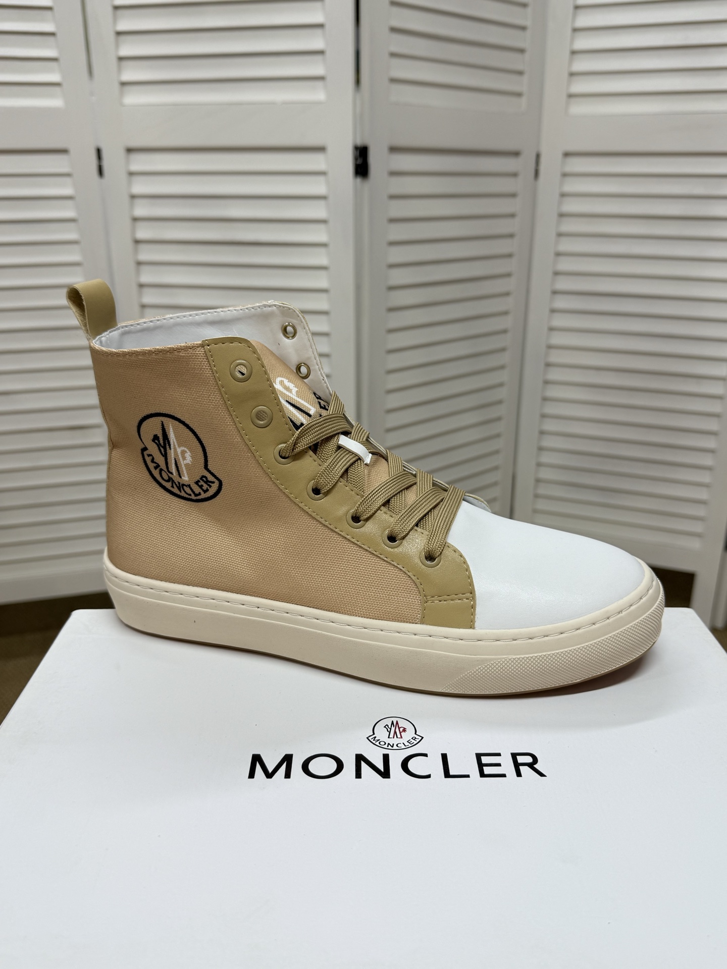 Moncler shoe