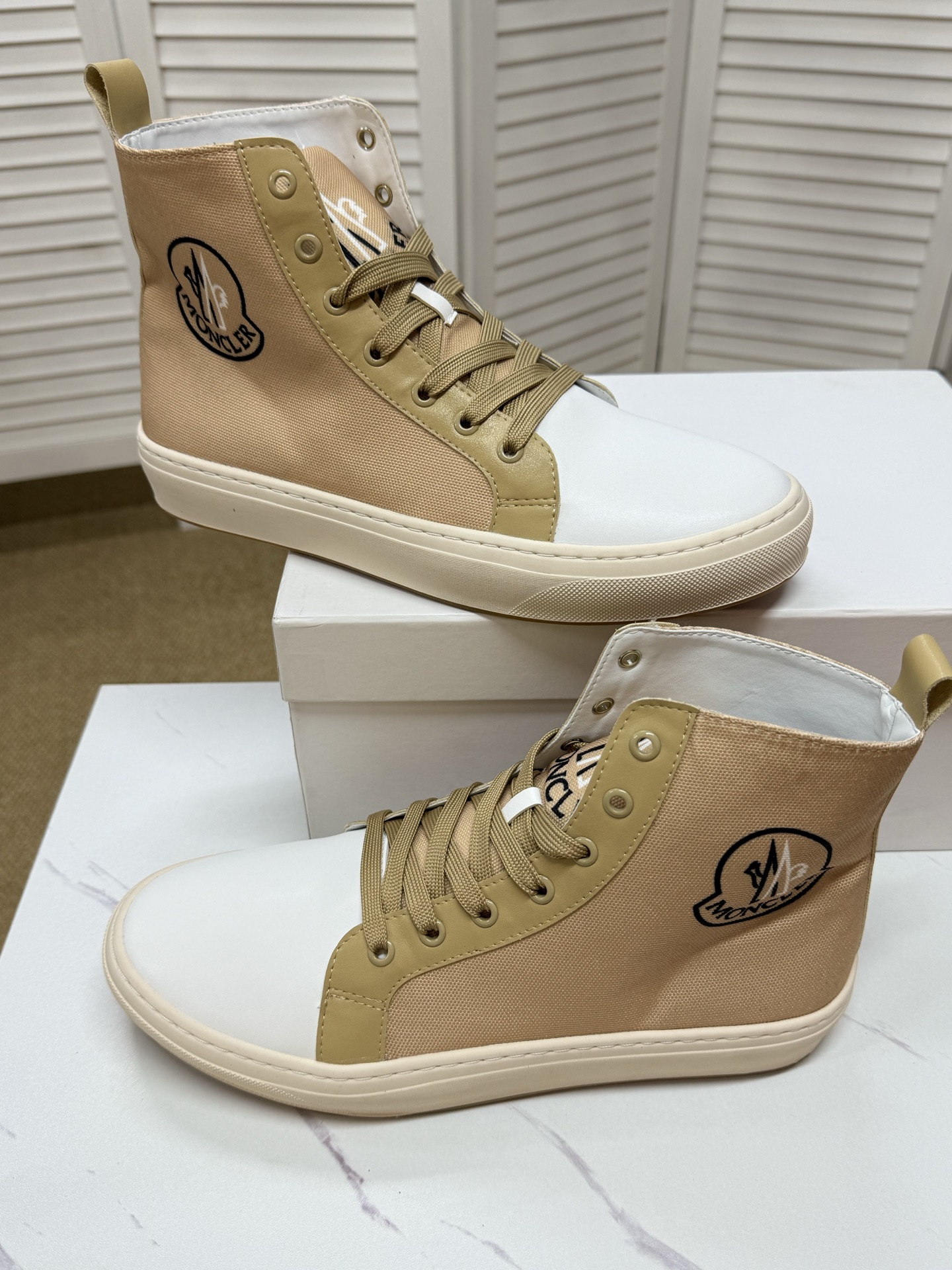 Moncler shoe