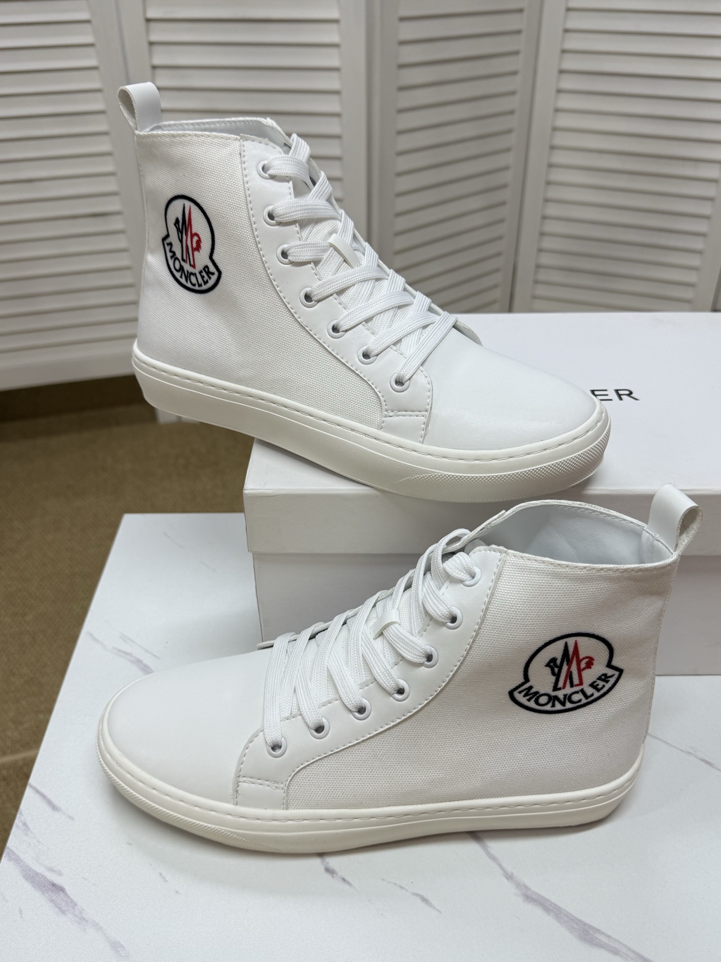 Moncler shoe