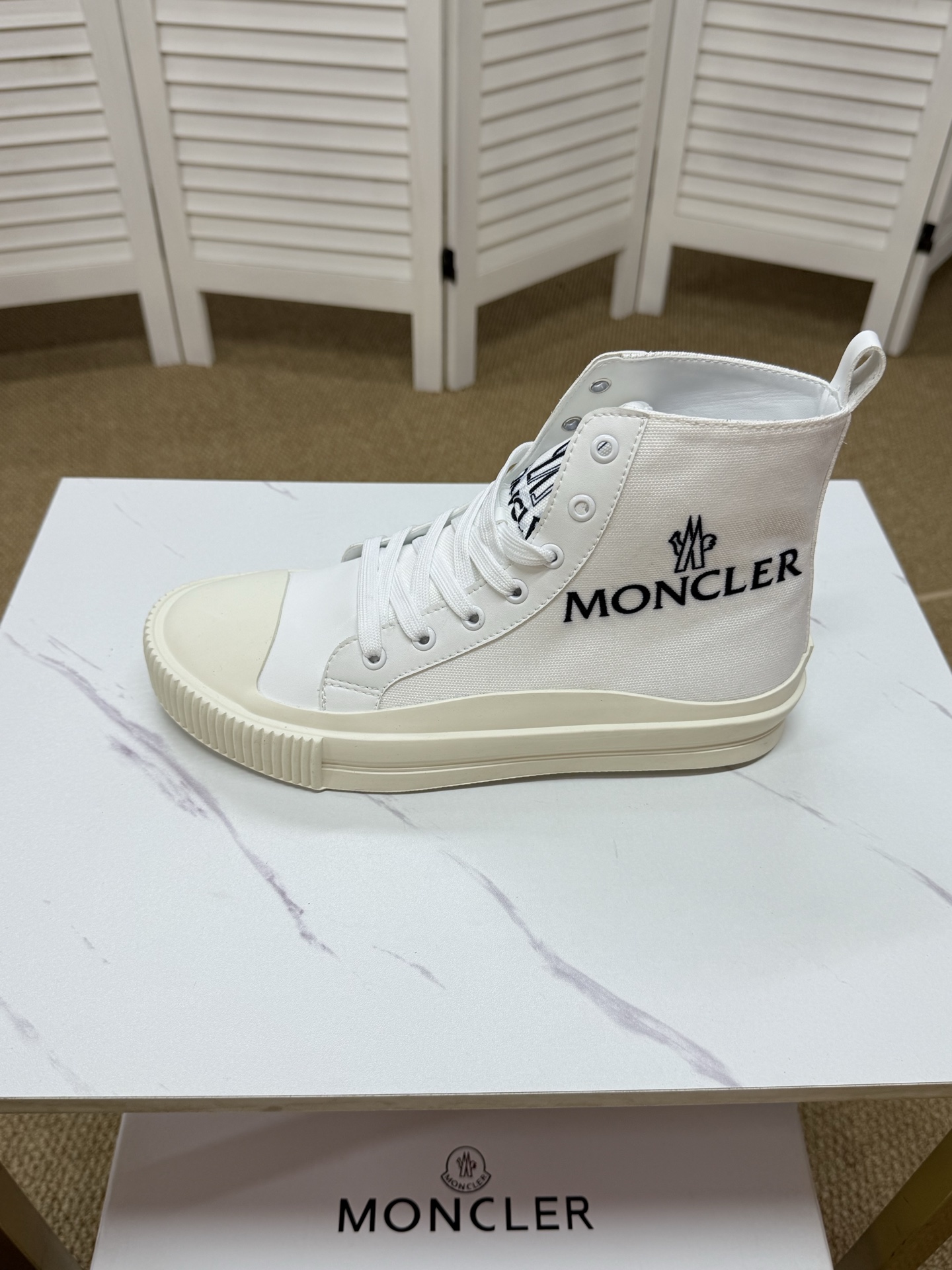 Moncler shoe