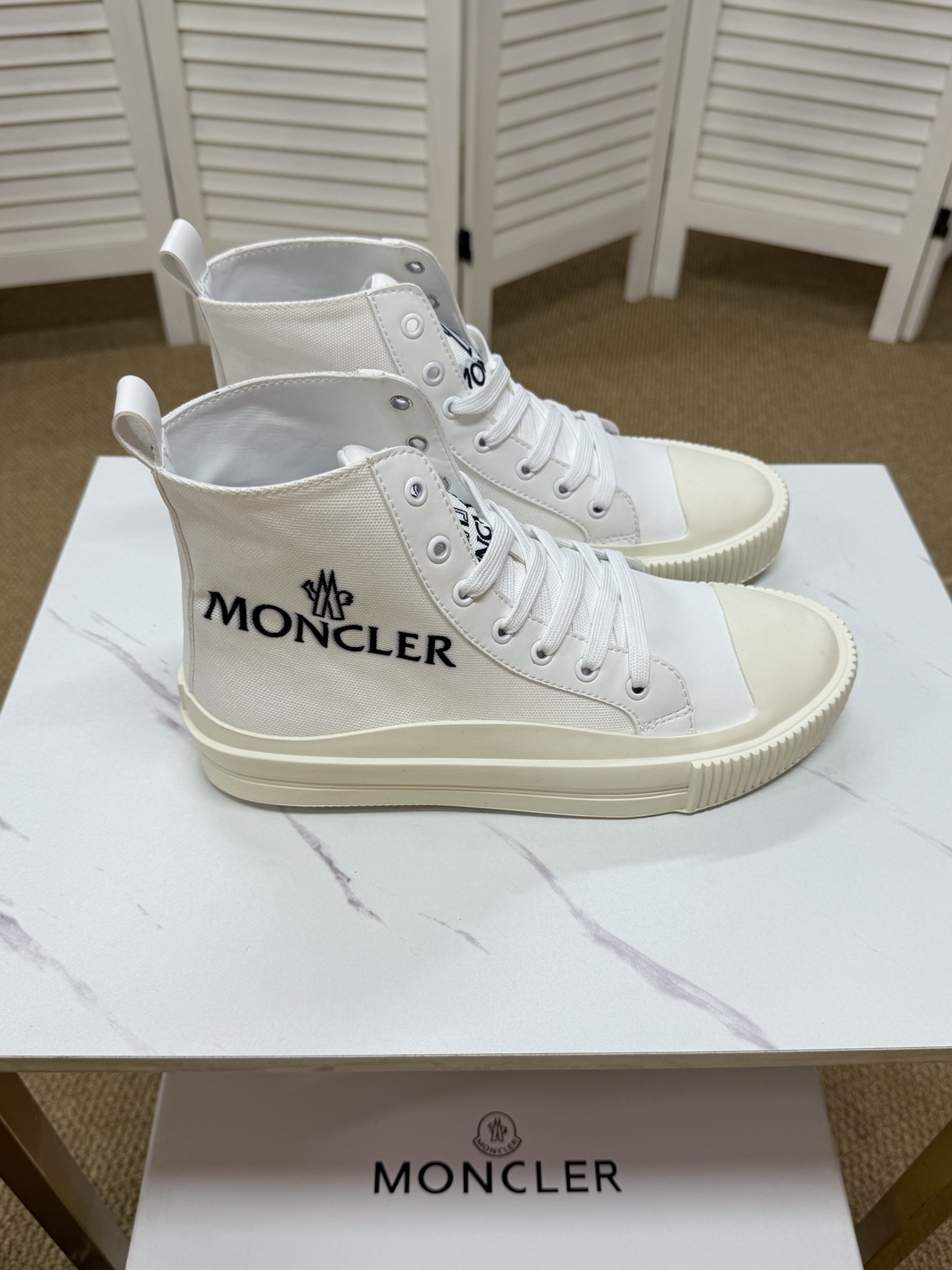 Moncler shoe