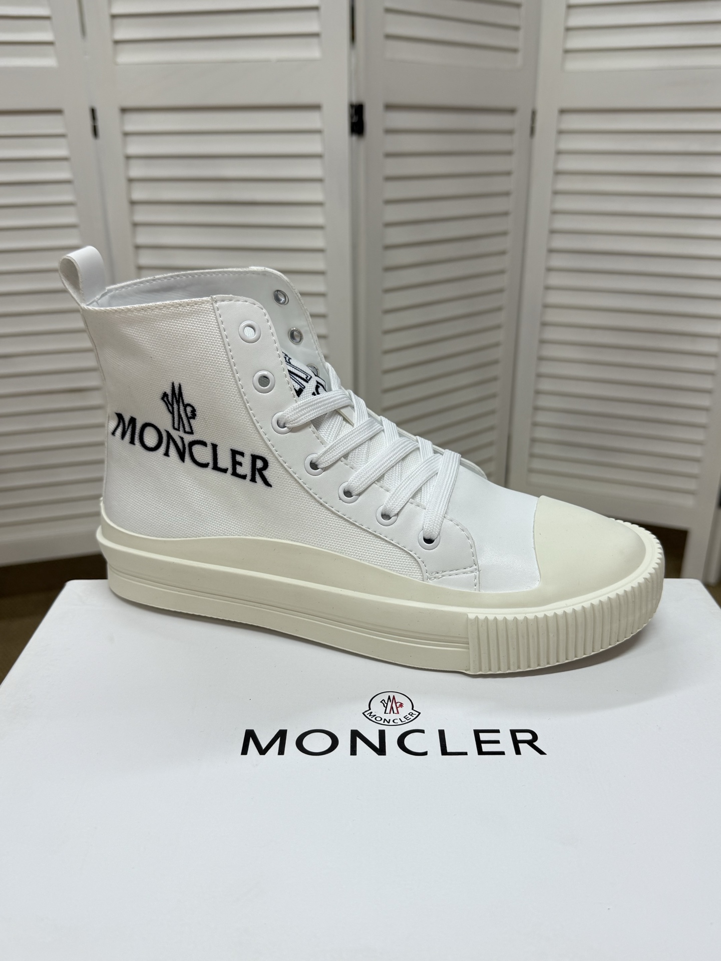 Moncler shoe