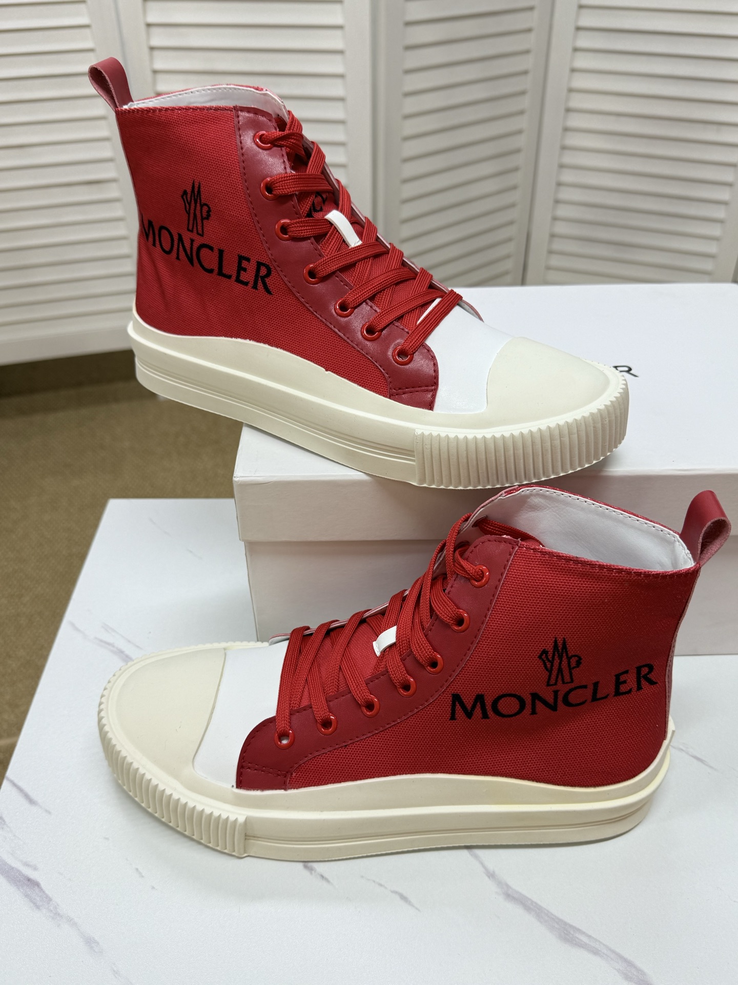 Moncler shoe
