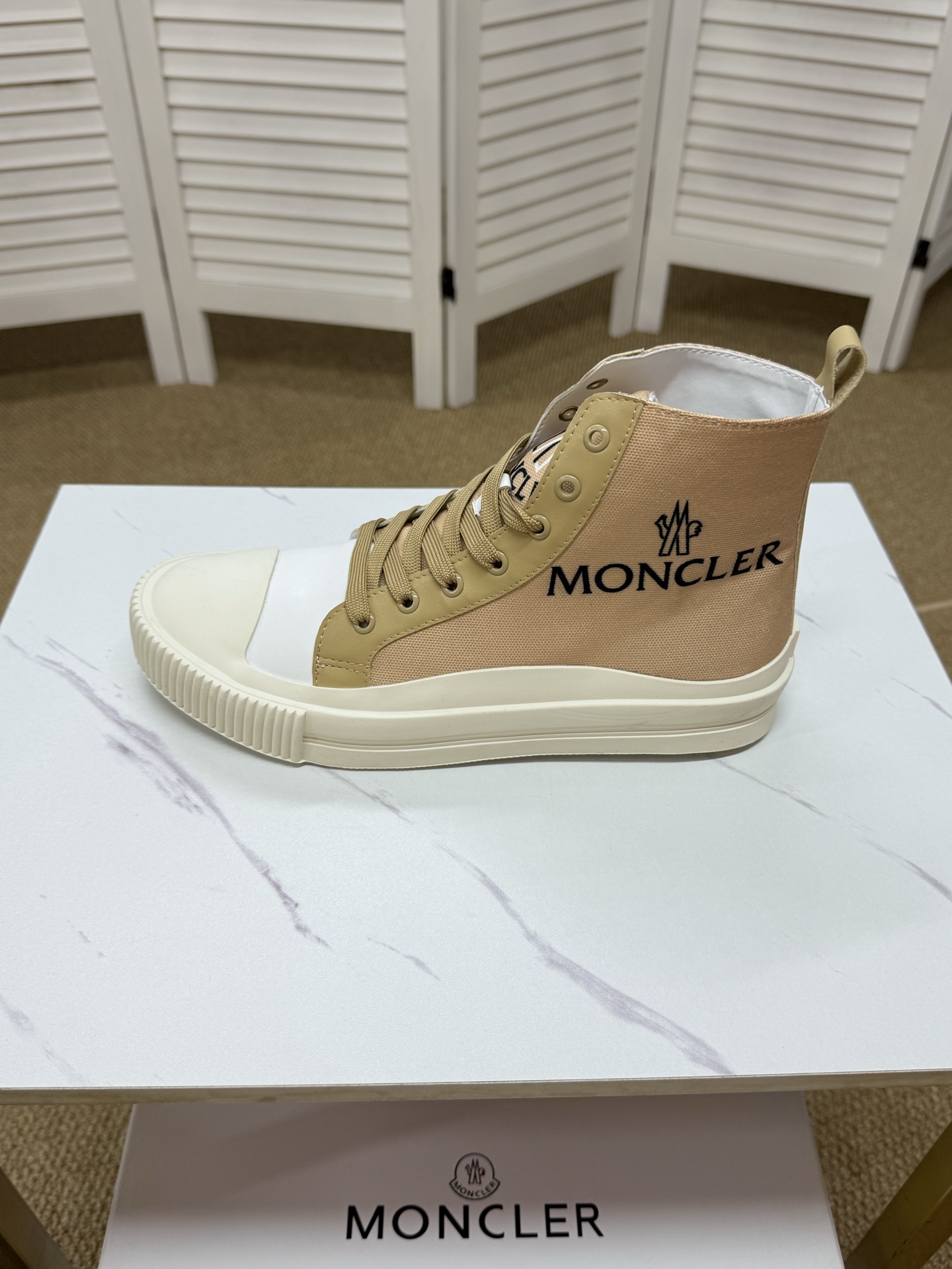 Moncler shoe