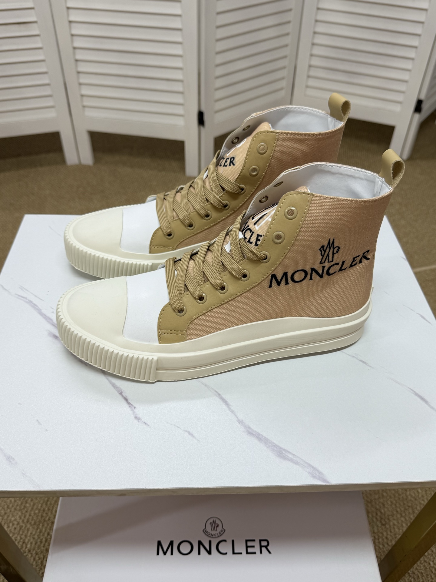 Moncler shoe
