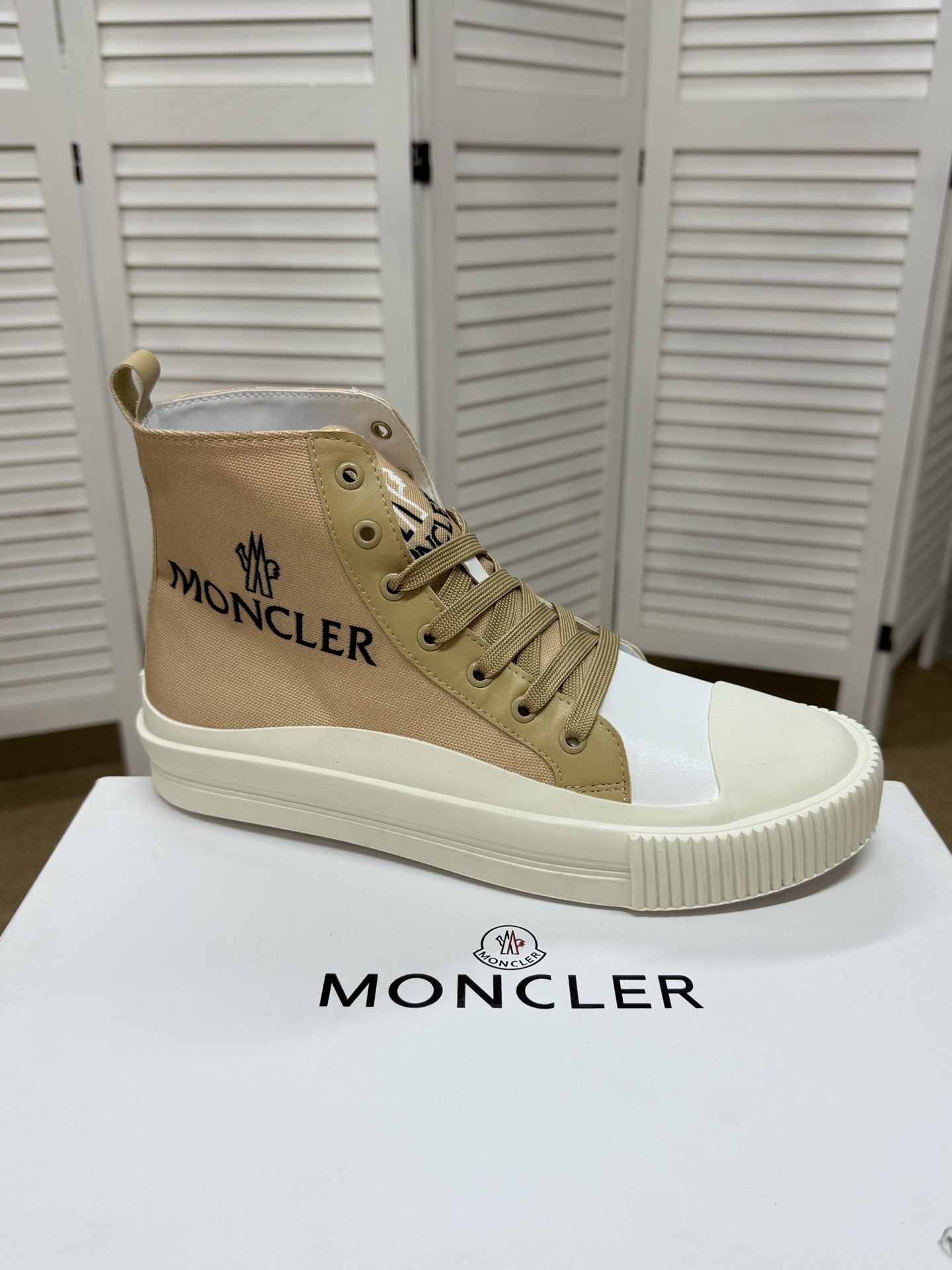 Moncler shoe