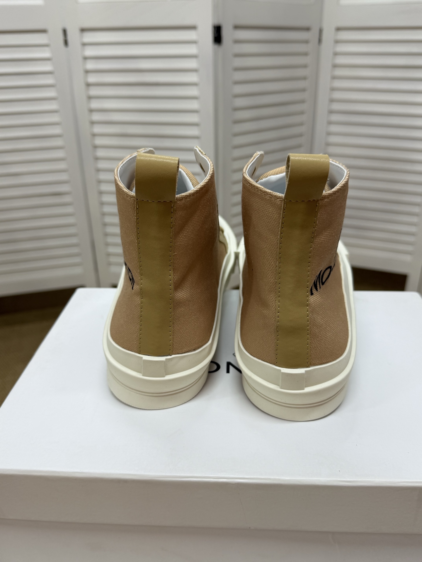 Moncler shoe