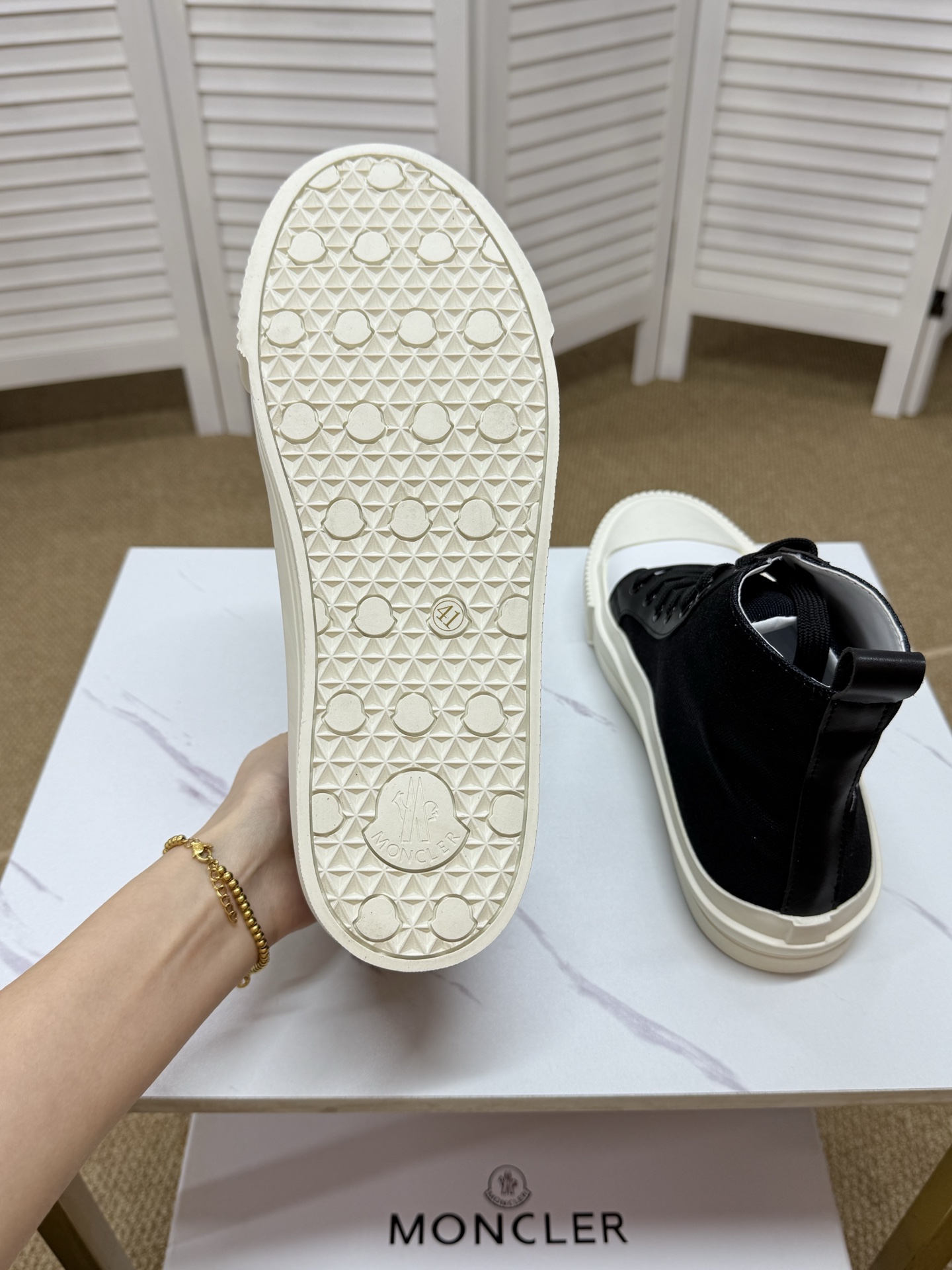 Moncler shoe