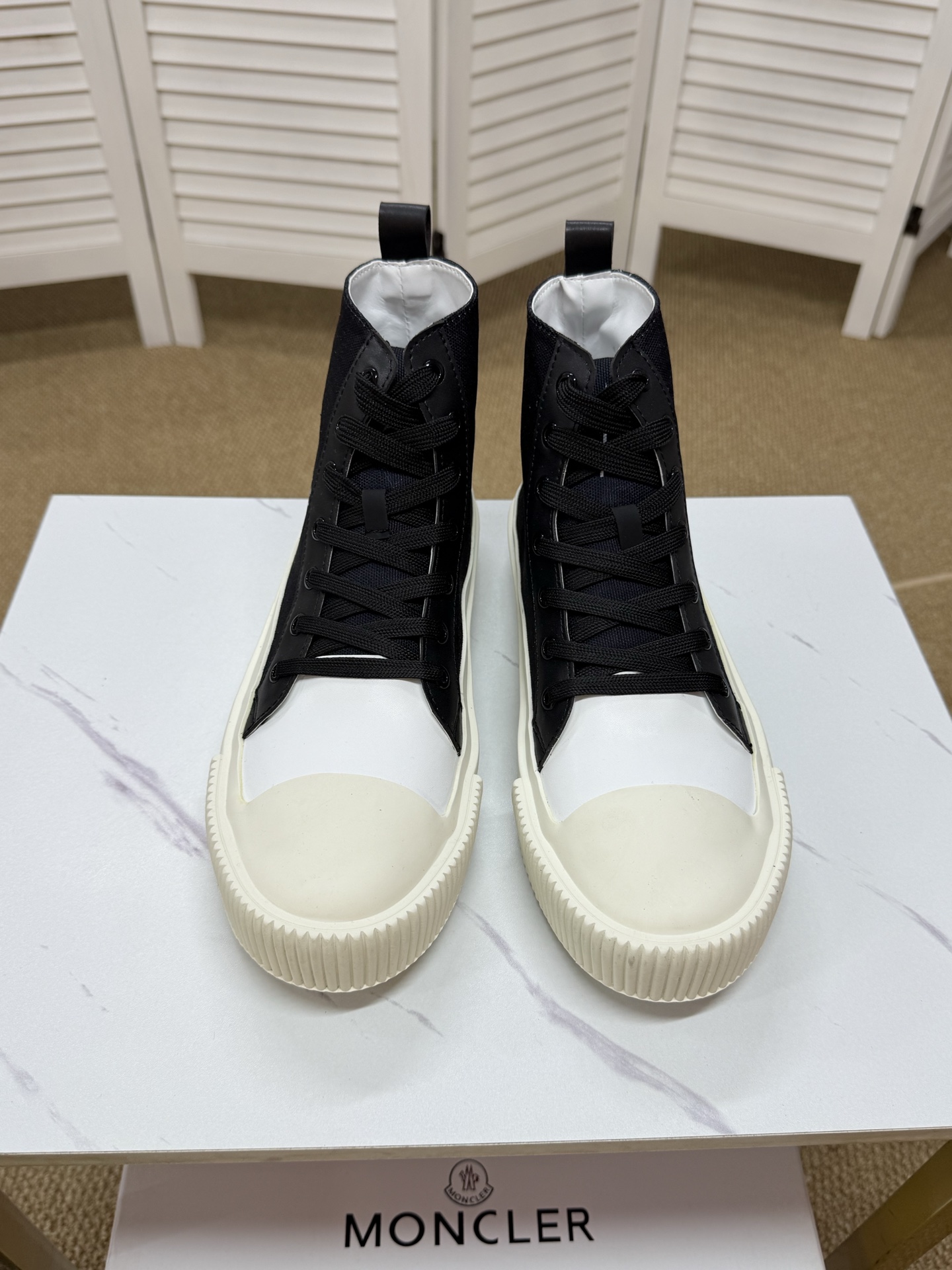 Moncler shoe