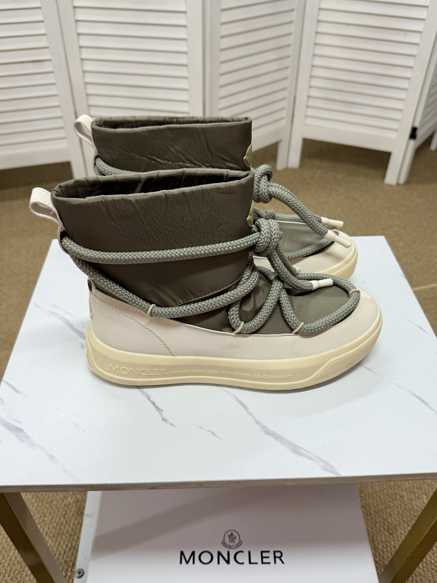 Moncler shoe