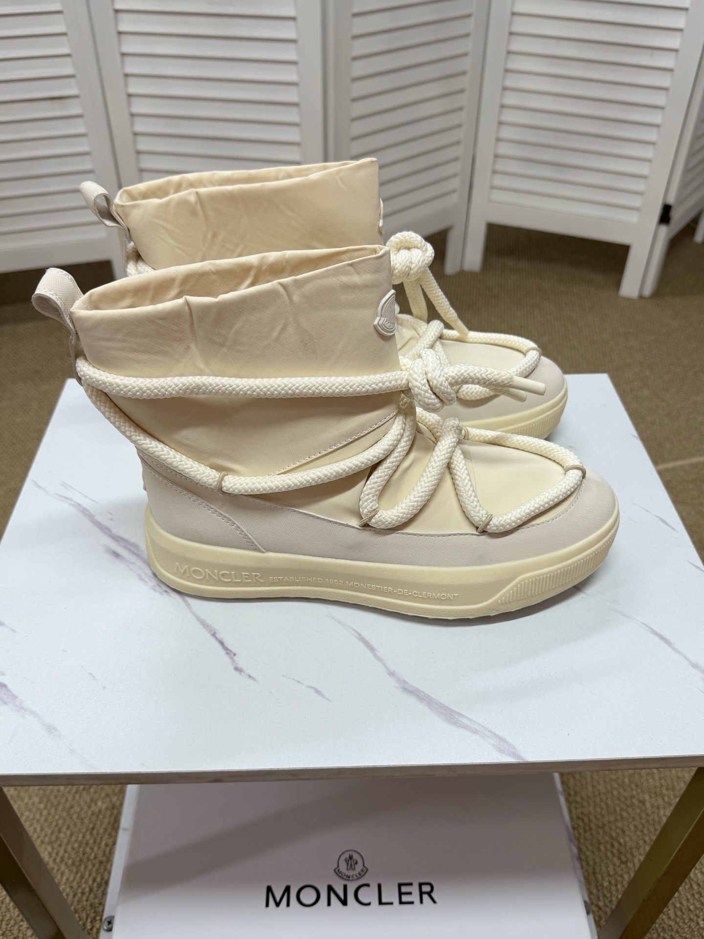 Moncler shoe