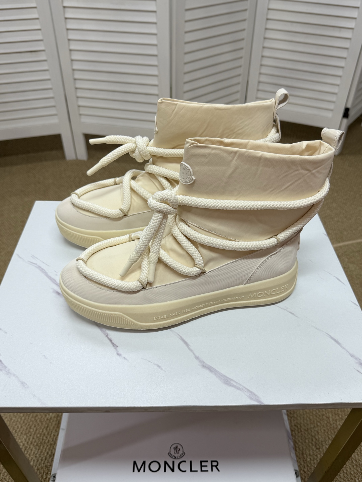 Moncler shoe