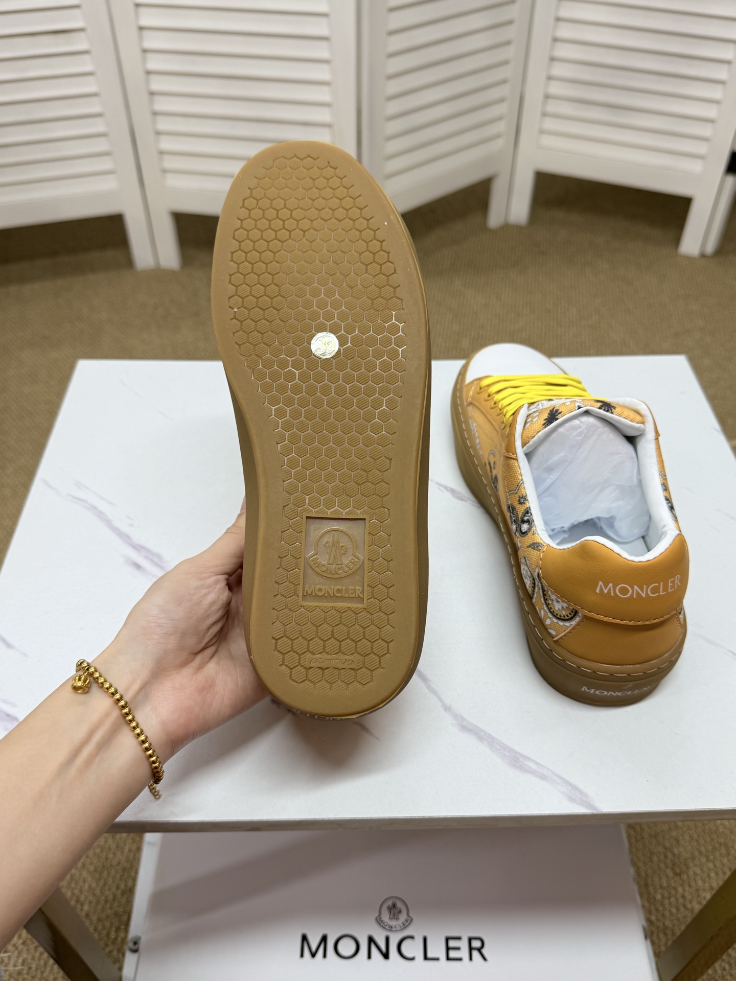 Moncler shoe