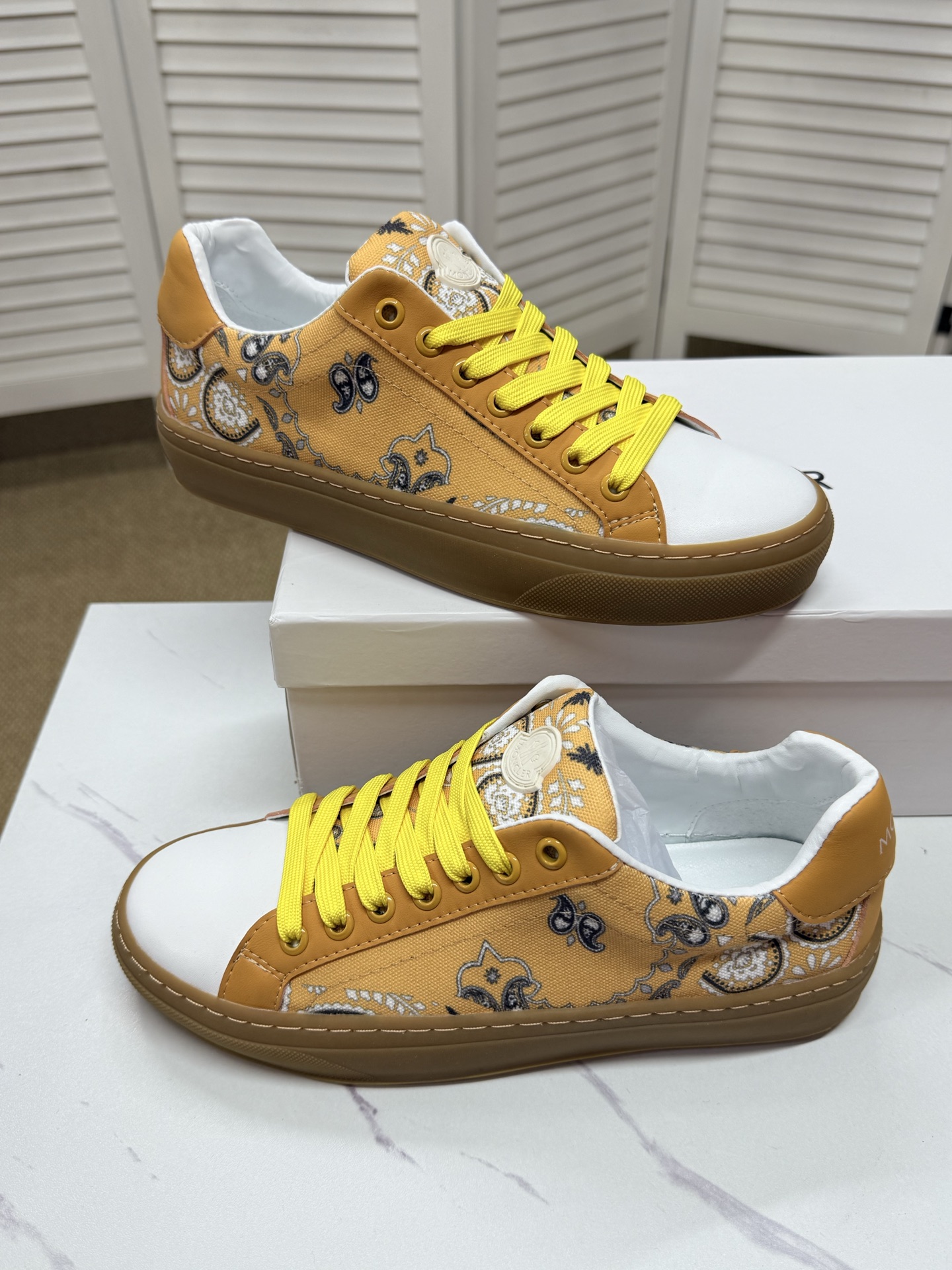Moncler shoe