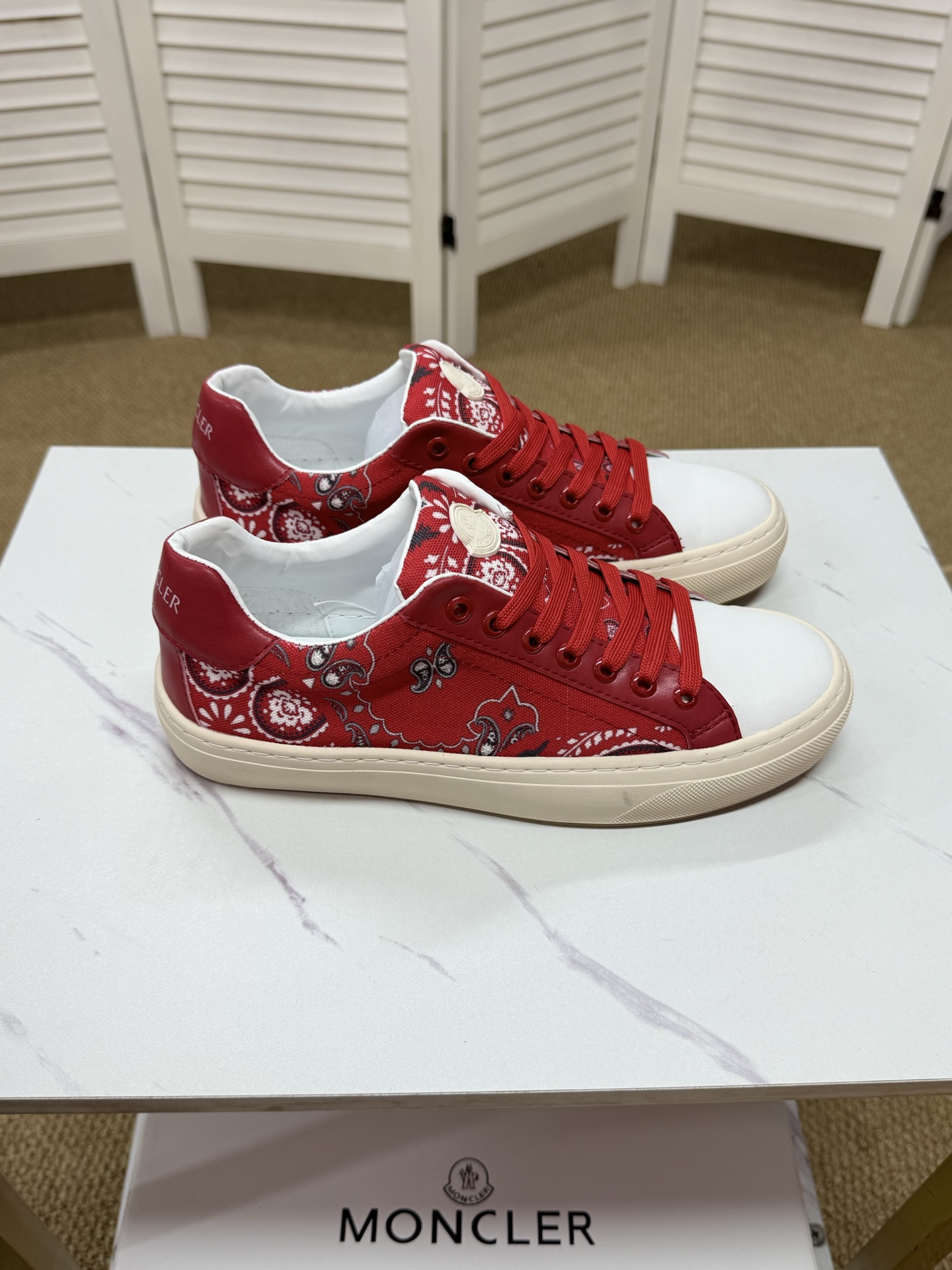 Moncler shoe