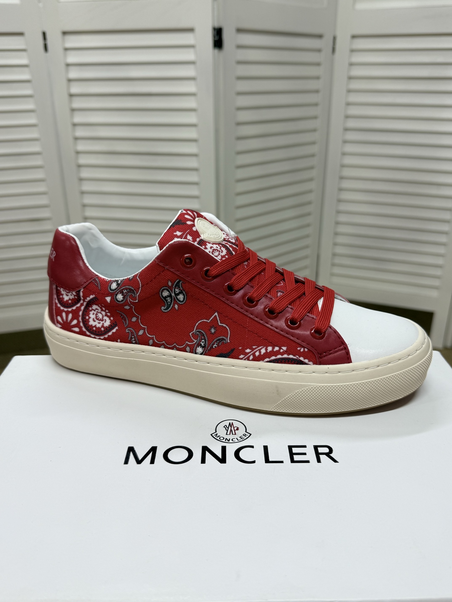 Moncler shoe
