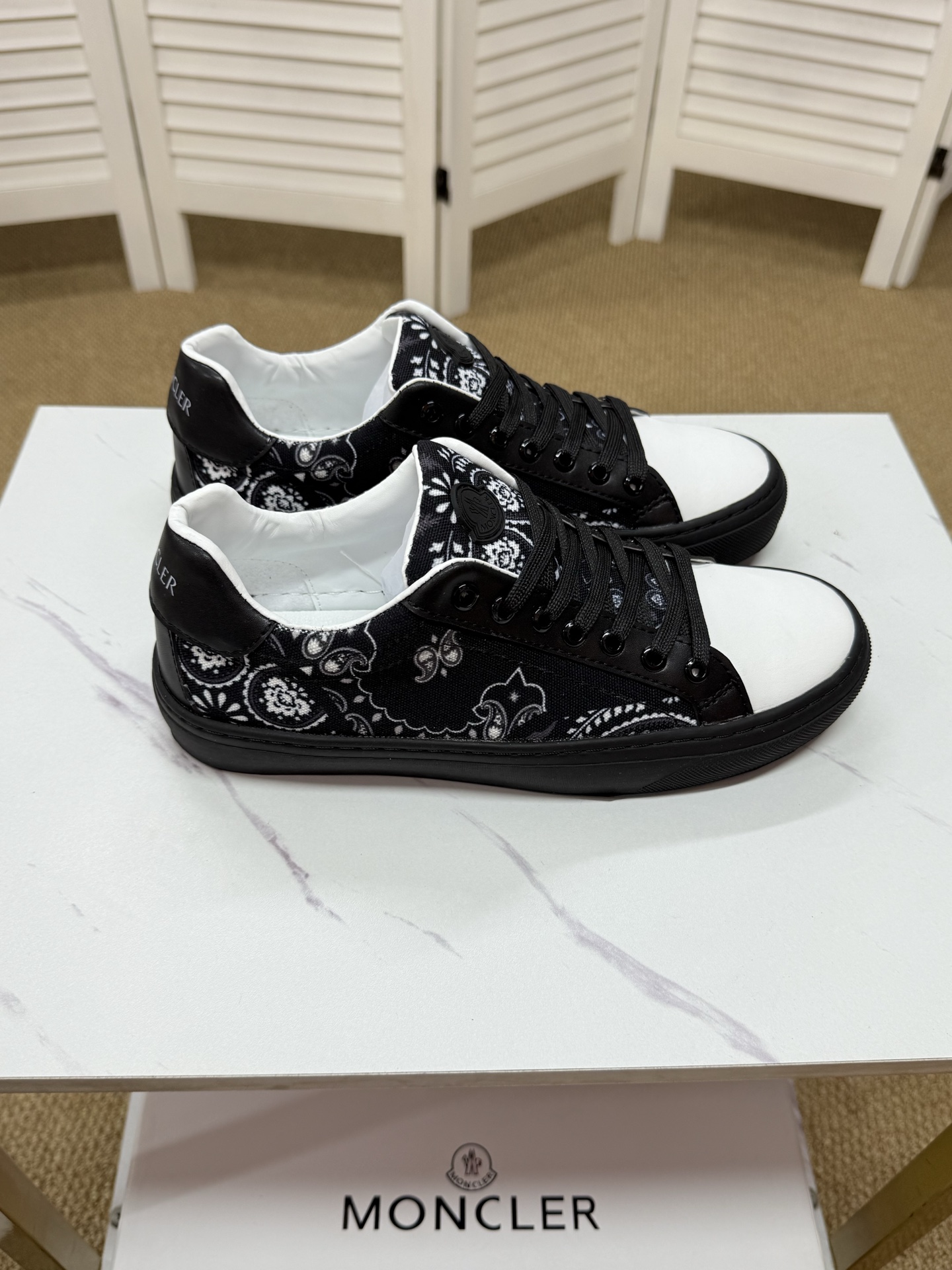 Moncler shoe