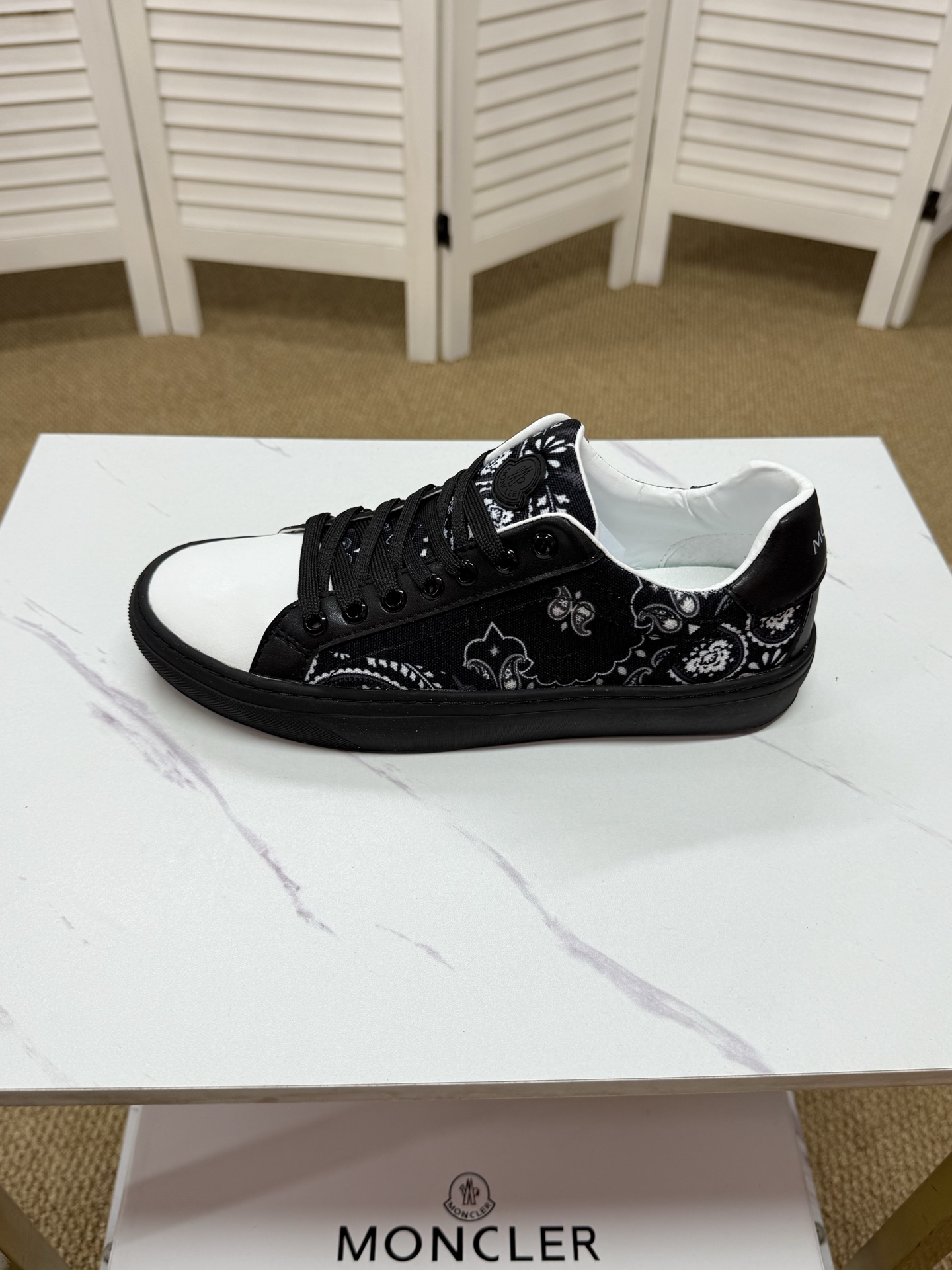 Moncler shoe
