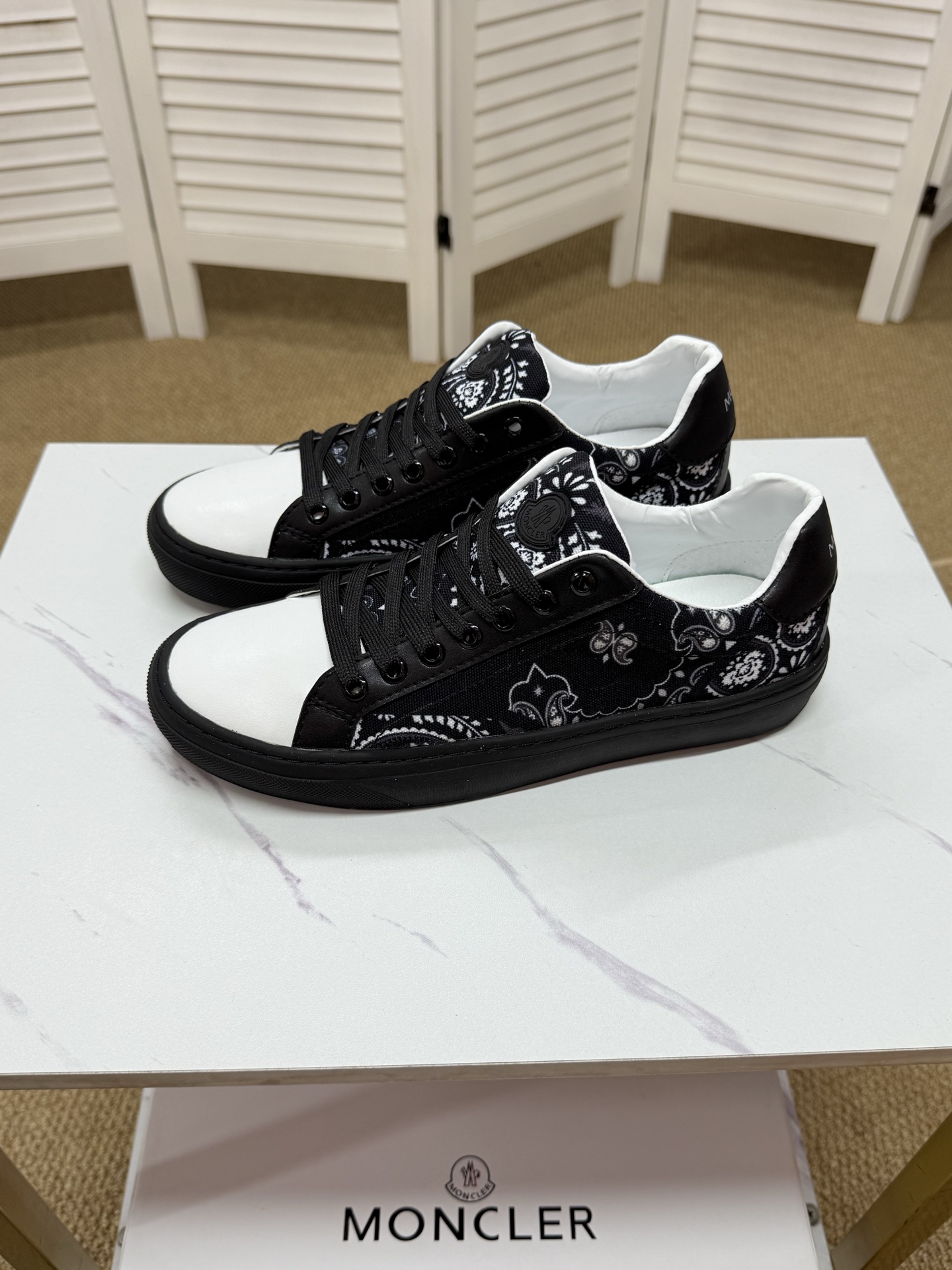 Moncler shoe