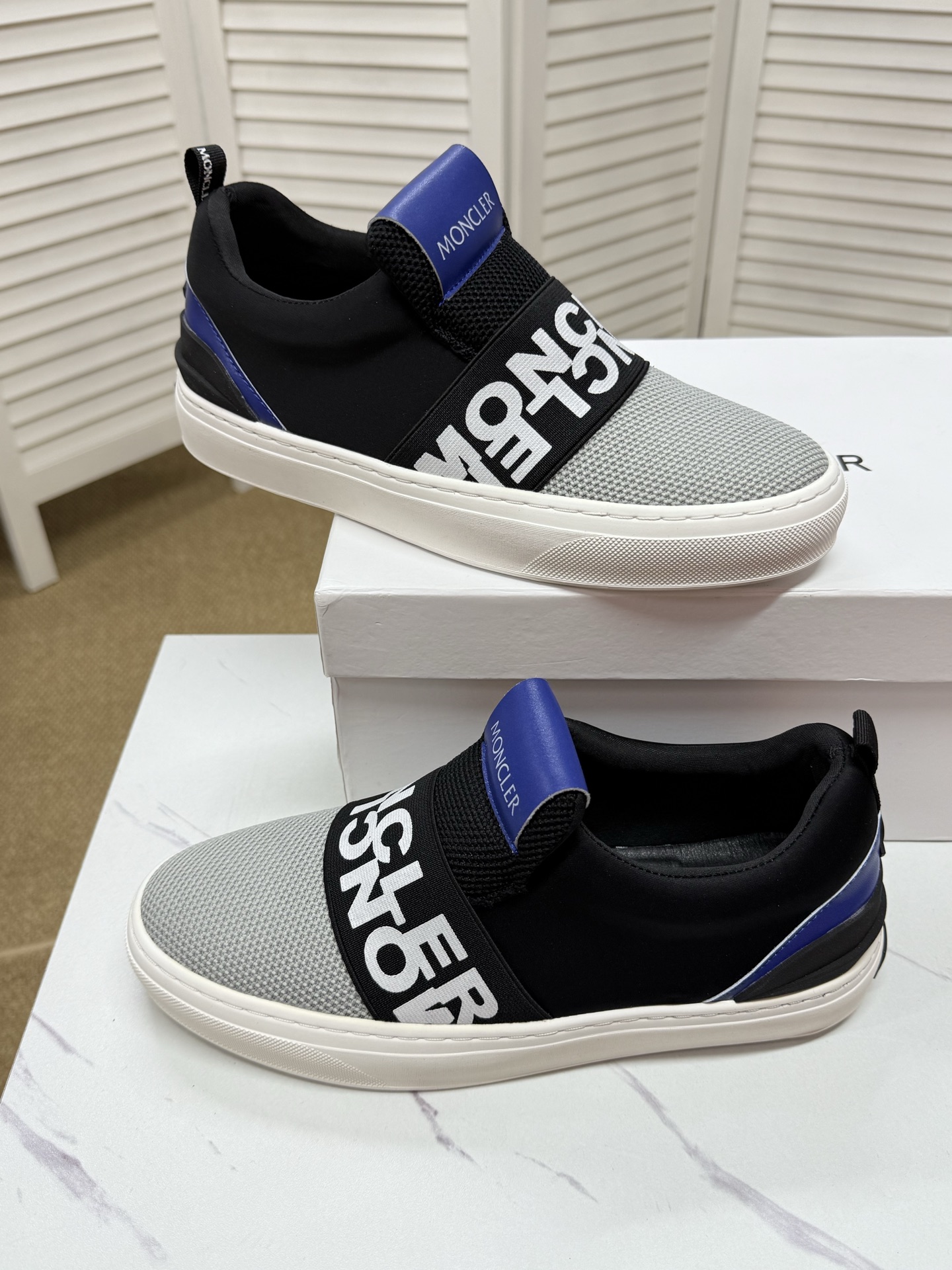 Moncler shoe