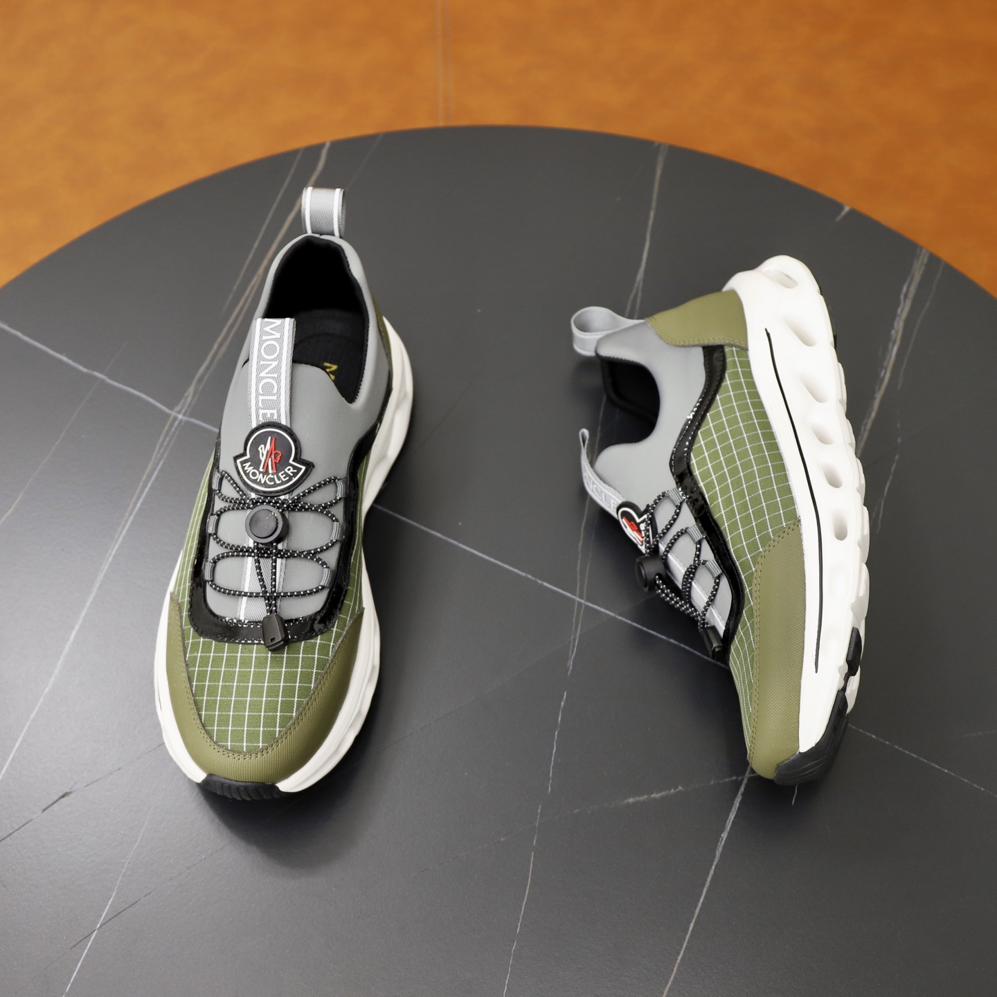 Moncler shoe