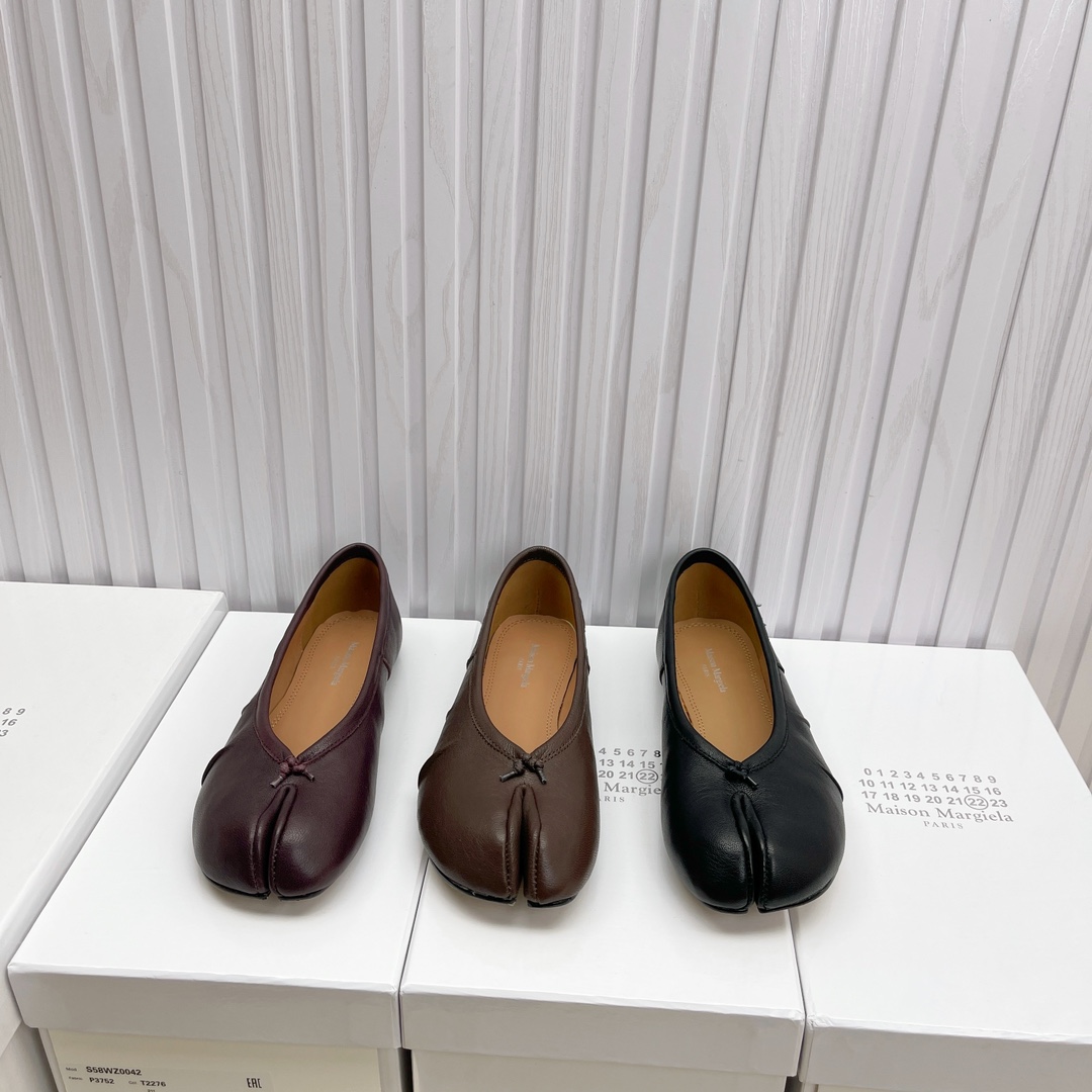 Women's shoes collection