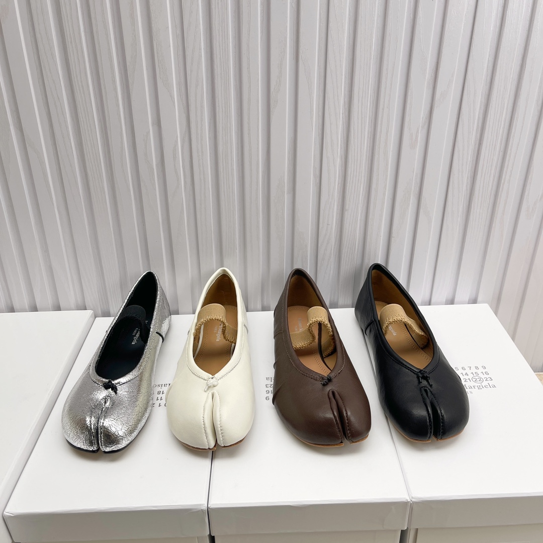 Women's shoes collection