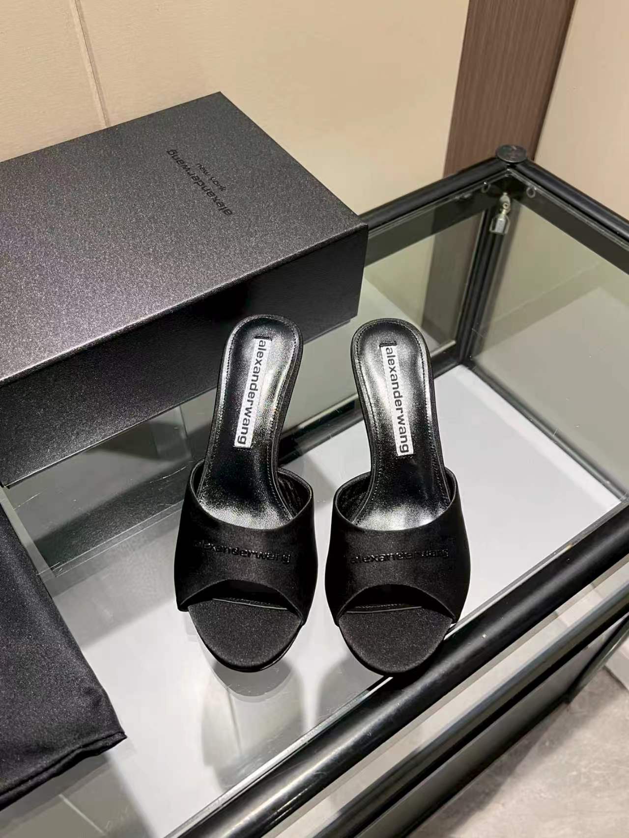 Women's shoes collection