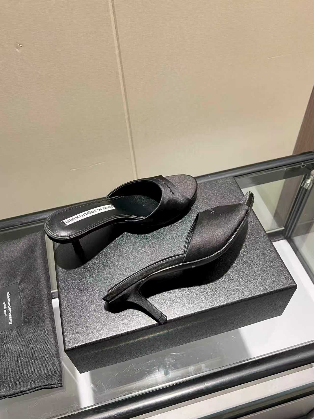 Women's shoes collection