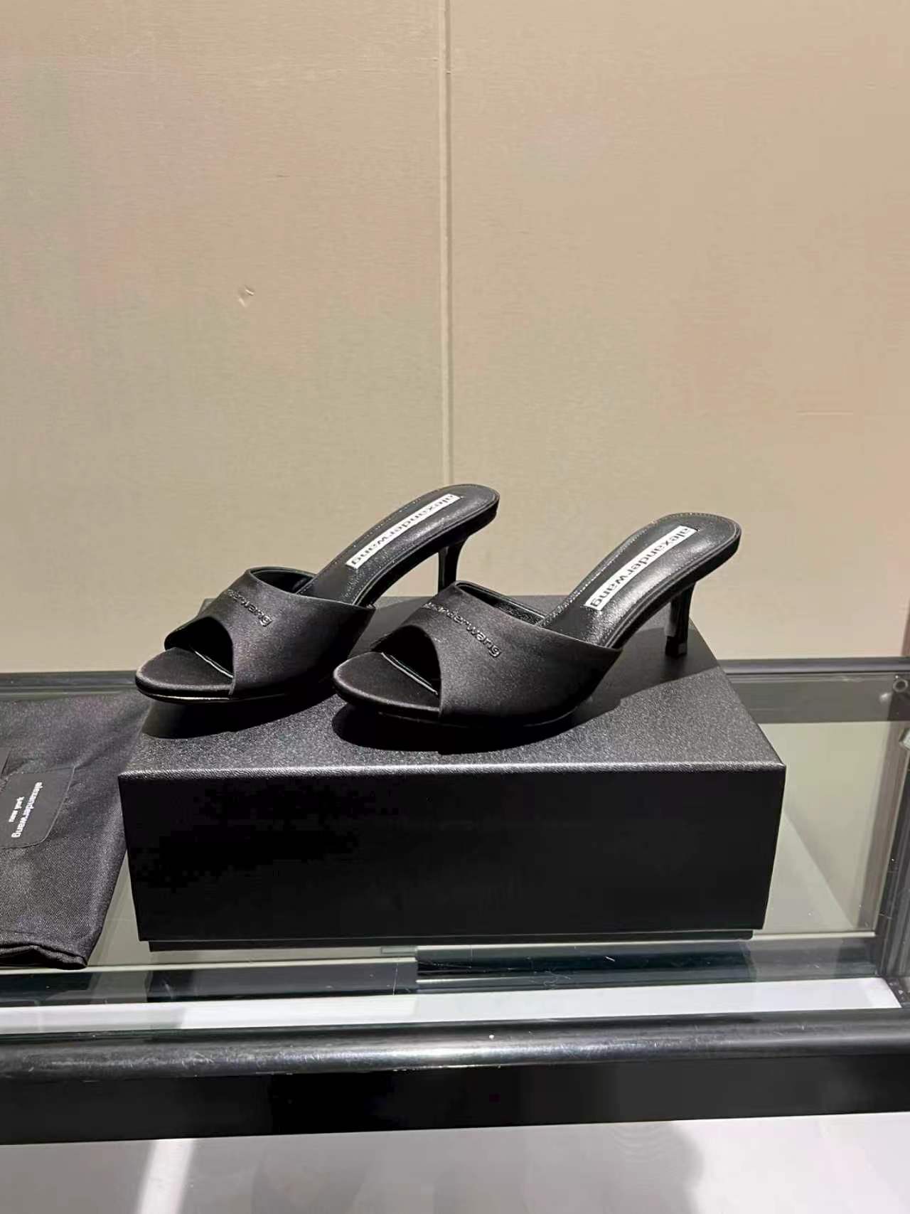 Women's shoes collection
