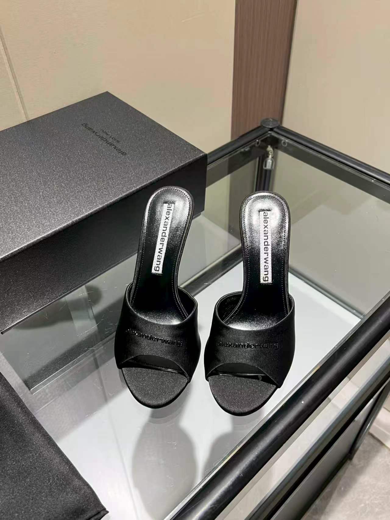 Women's shoes collection