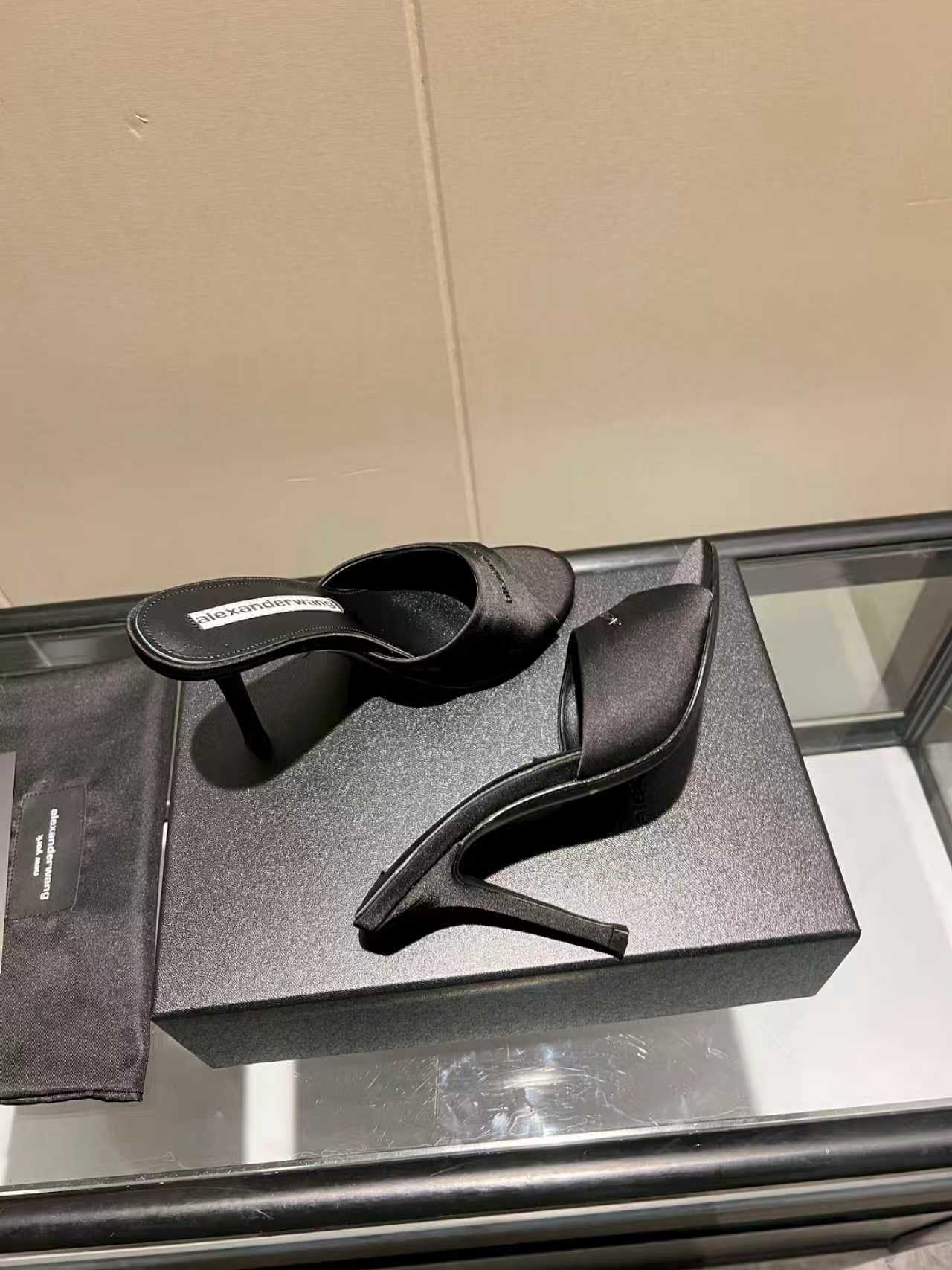 Women's shoes collection