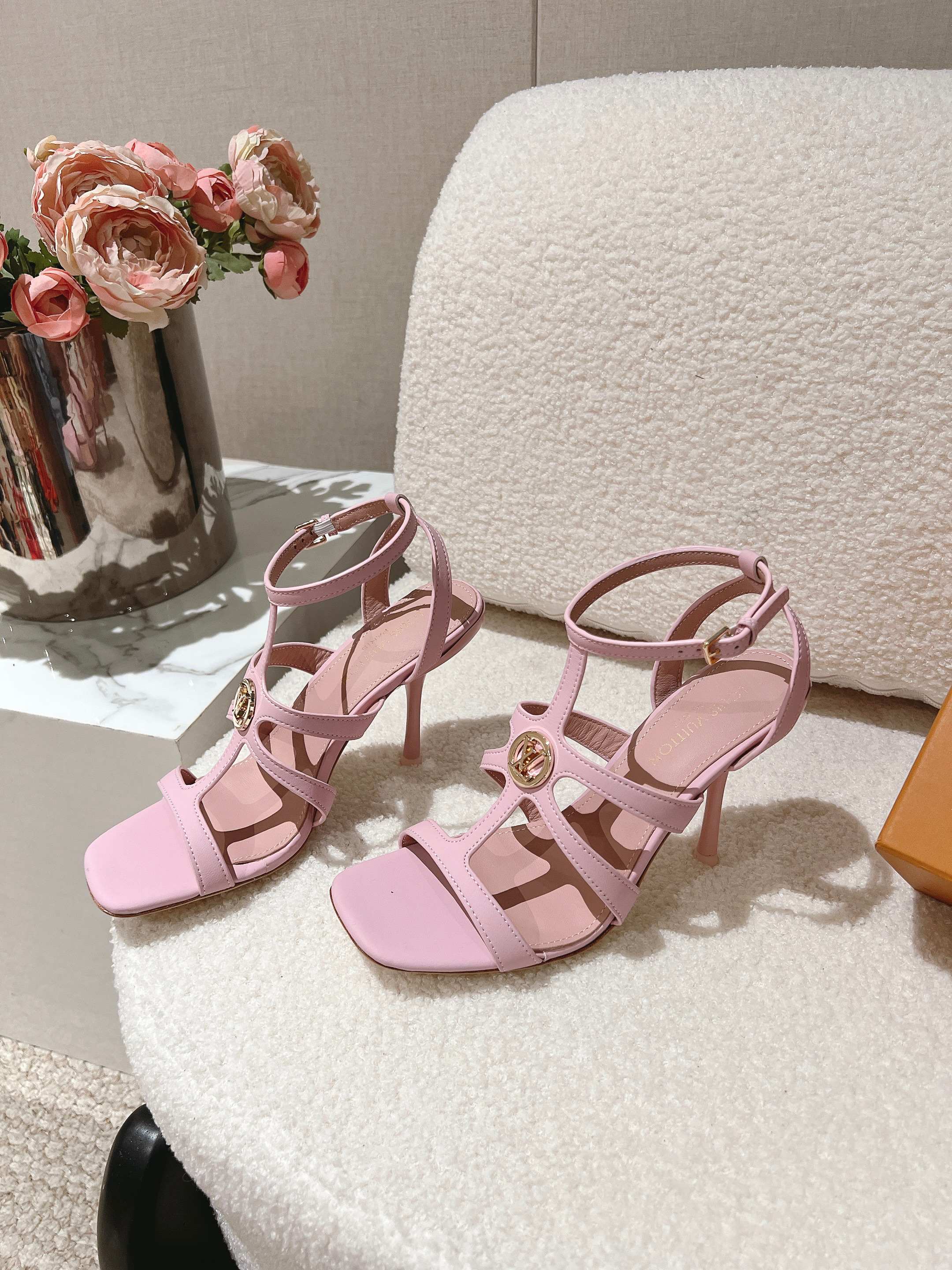 Women's shoes collection
