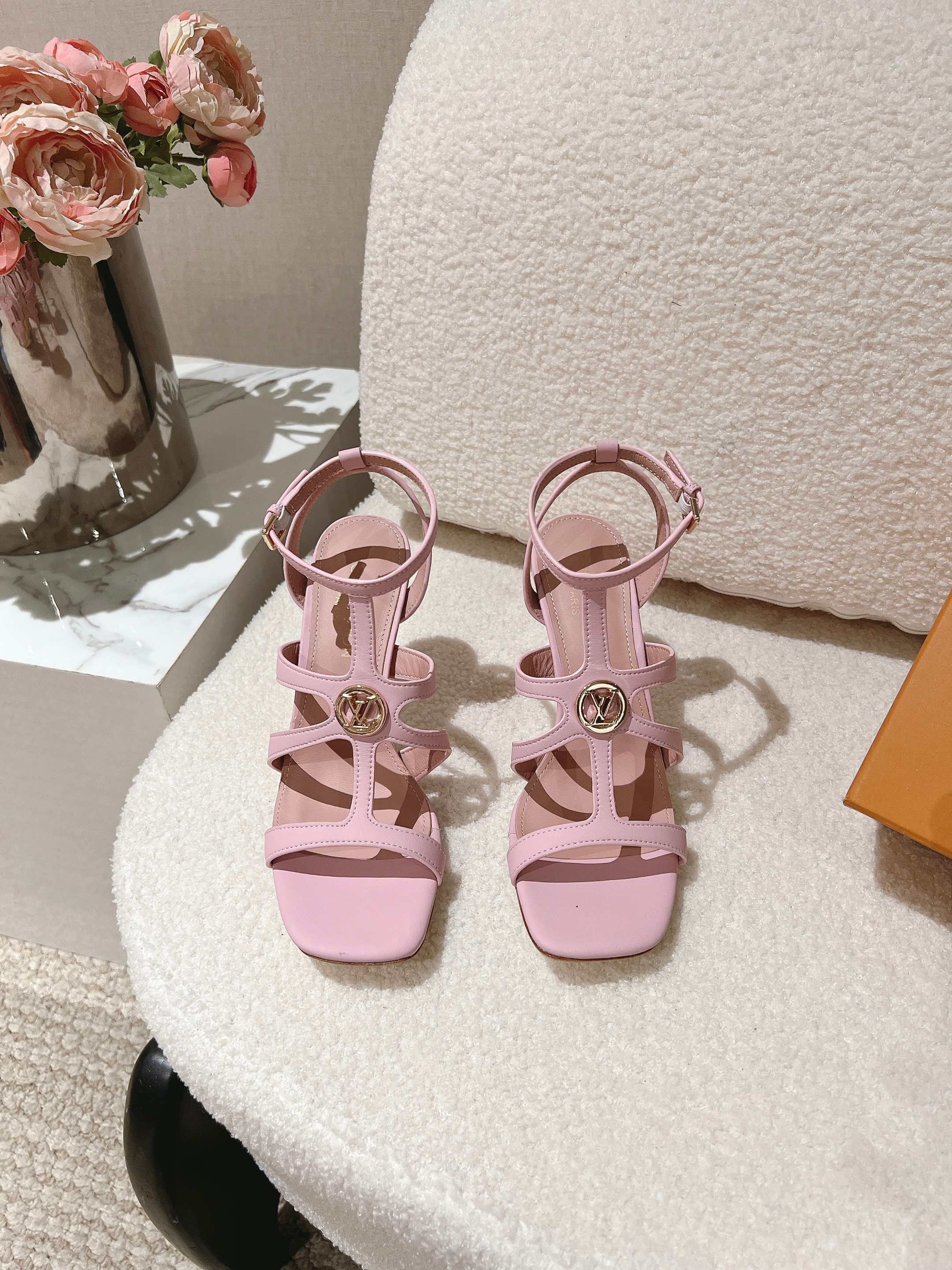 Women's shoes collection