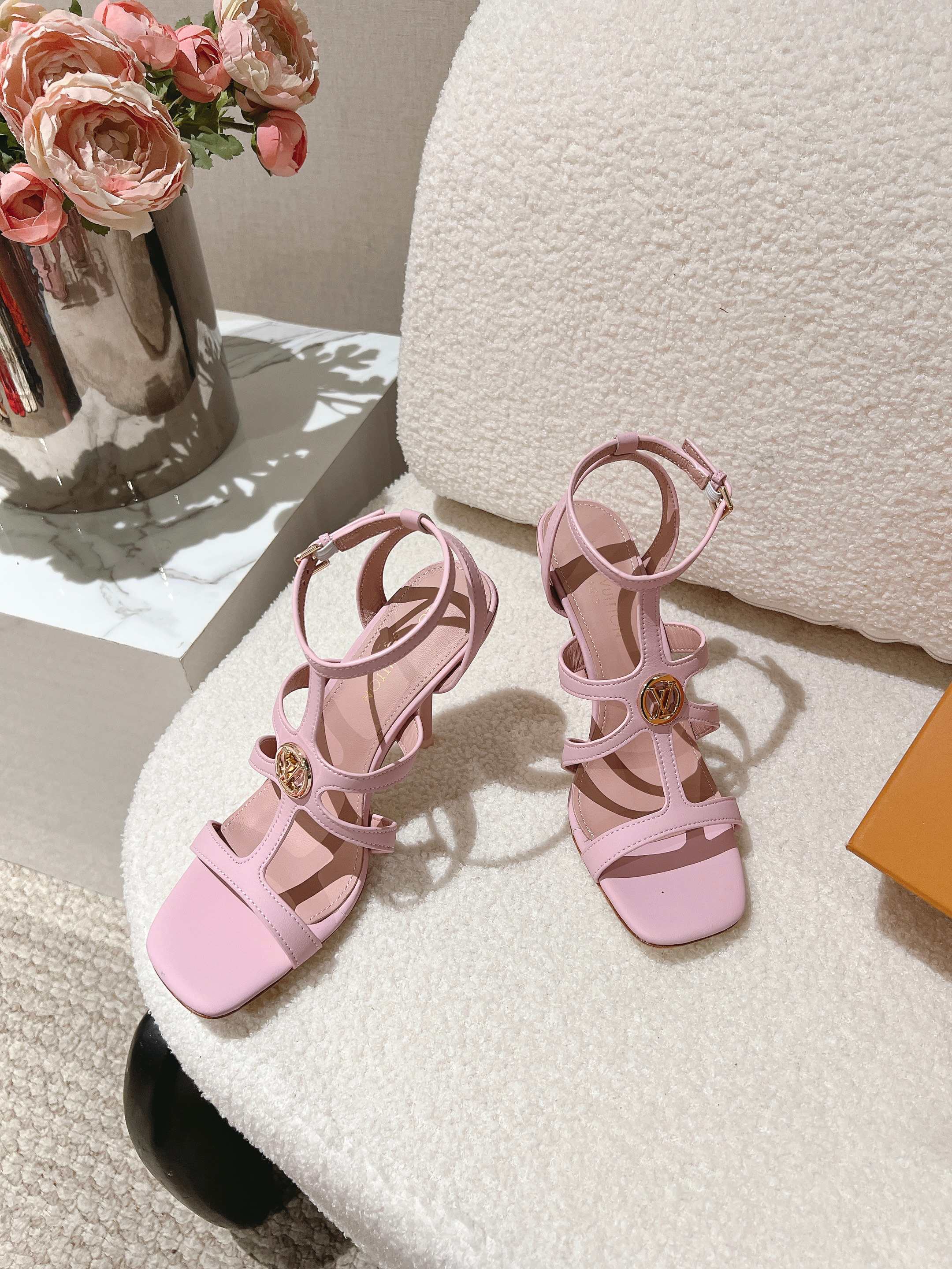 Women's shoes collection