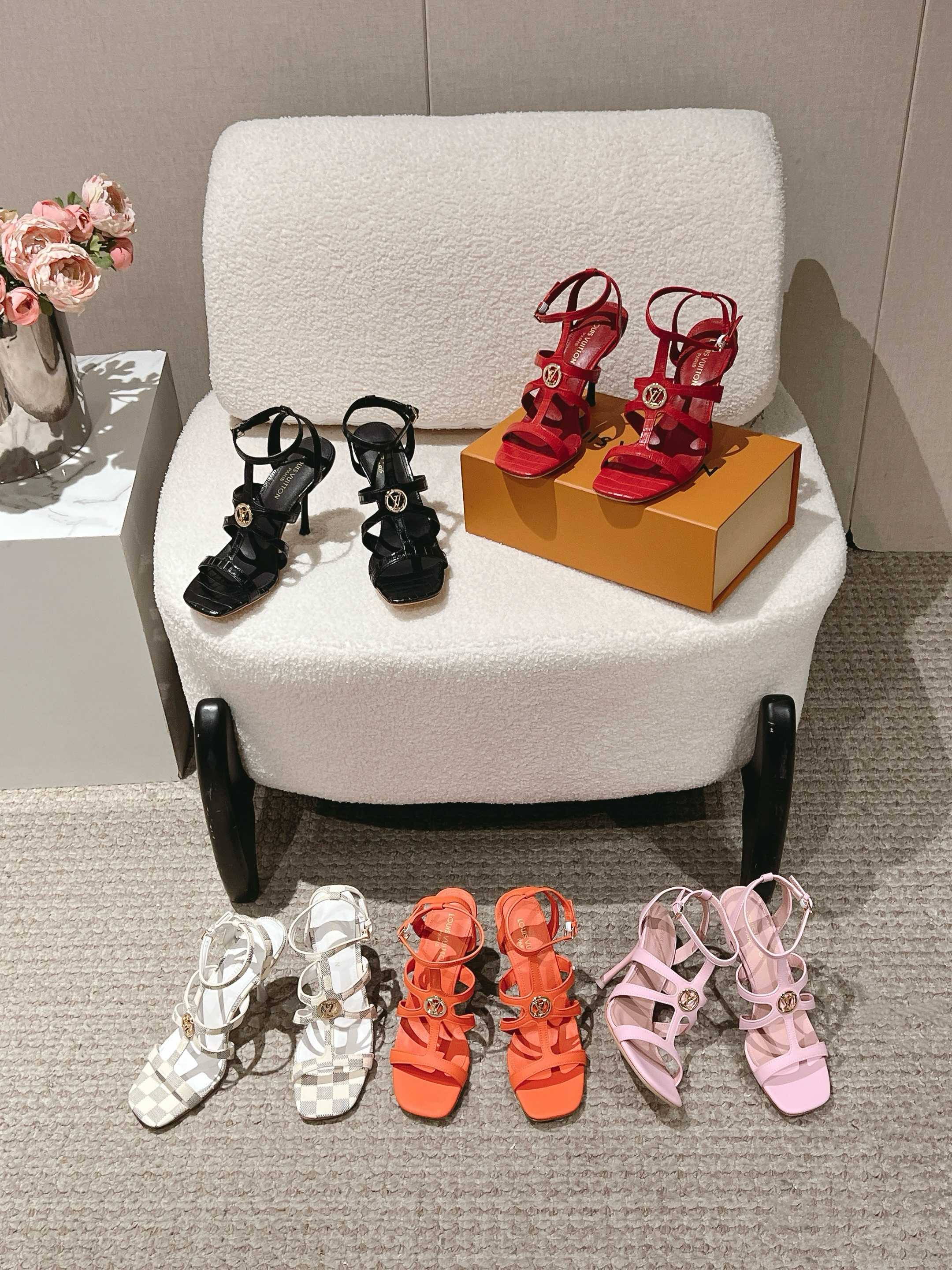 Women's shoes collection