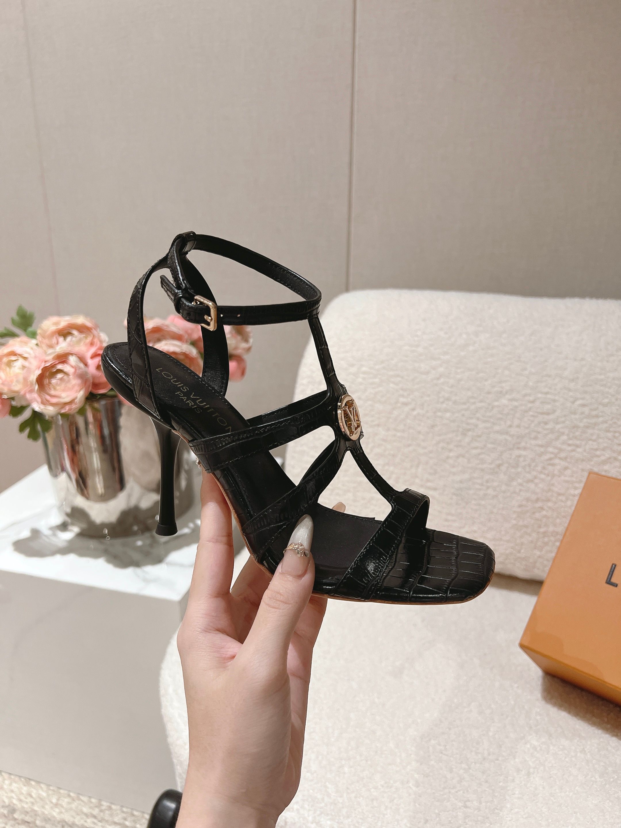 Women's shoes collection