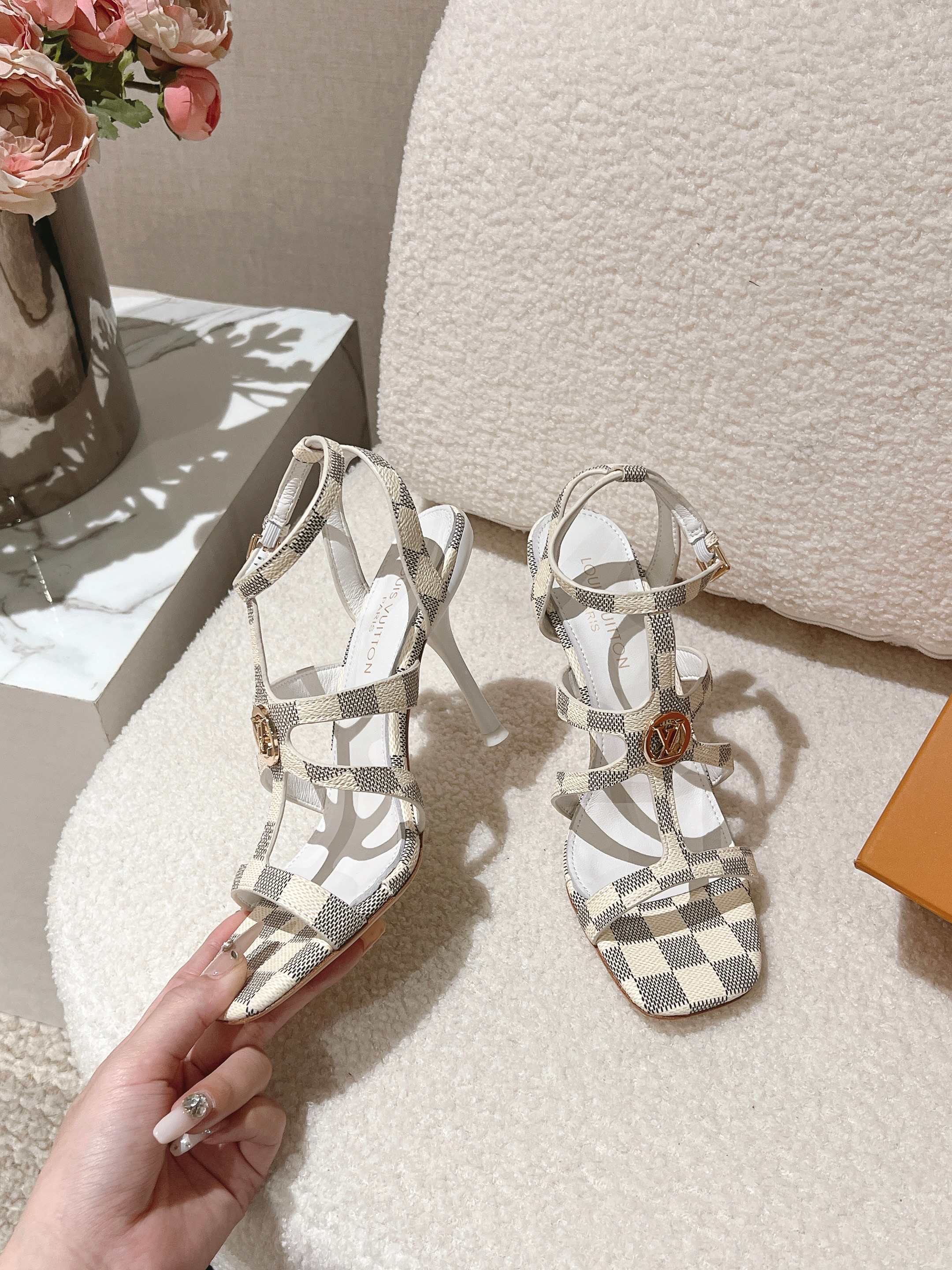 Women's shoes collection