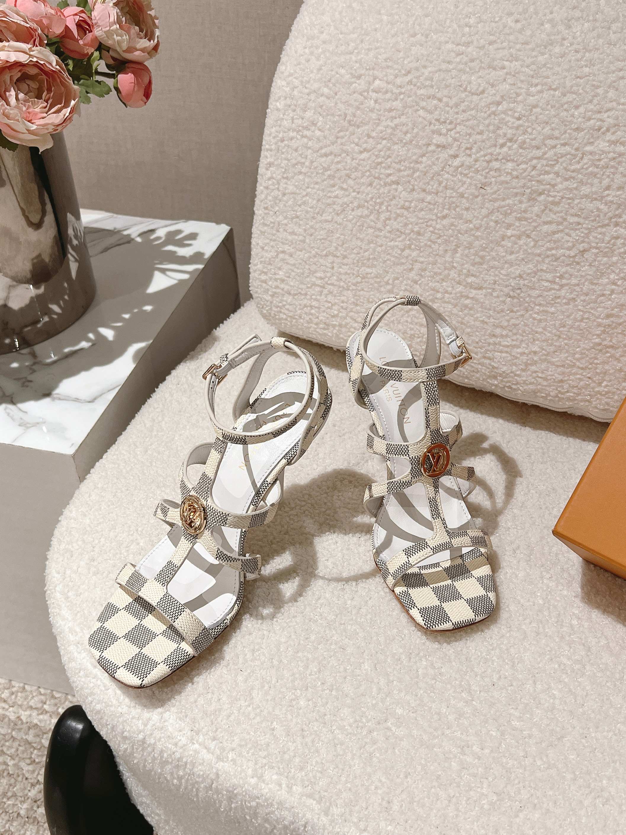 Women's shoes collection