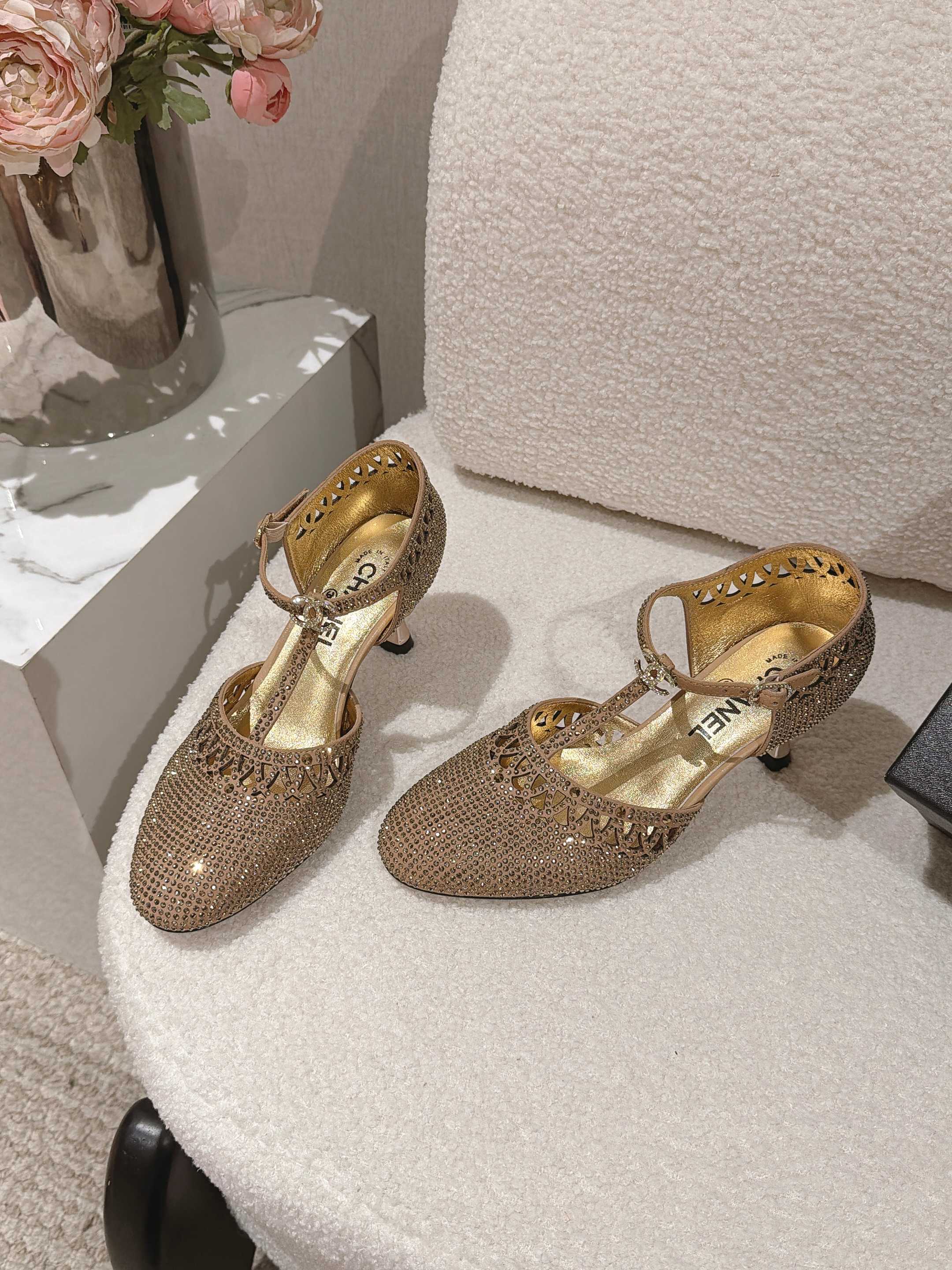Women's shoes collection