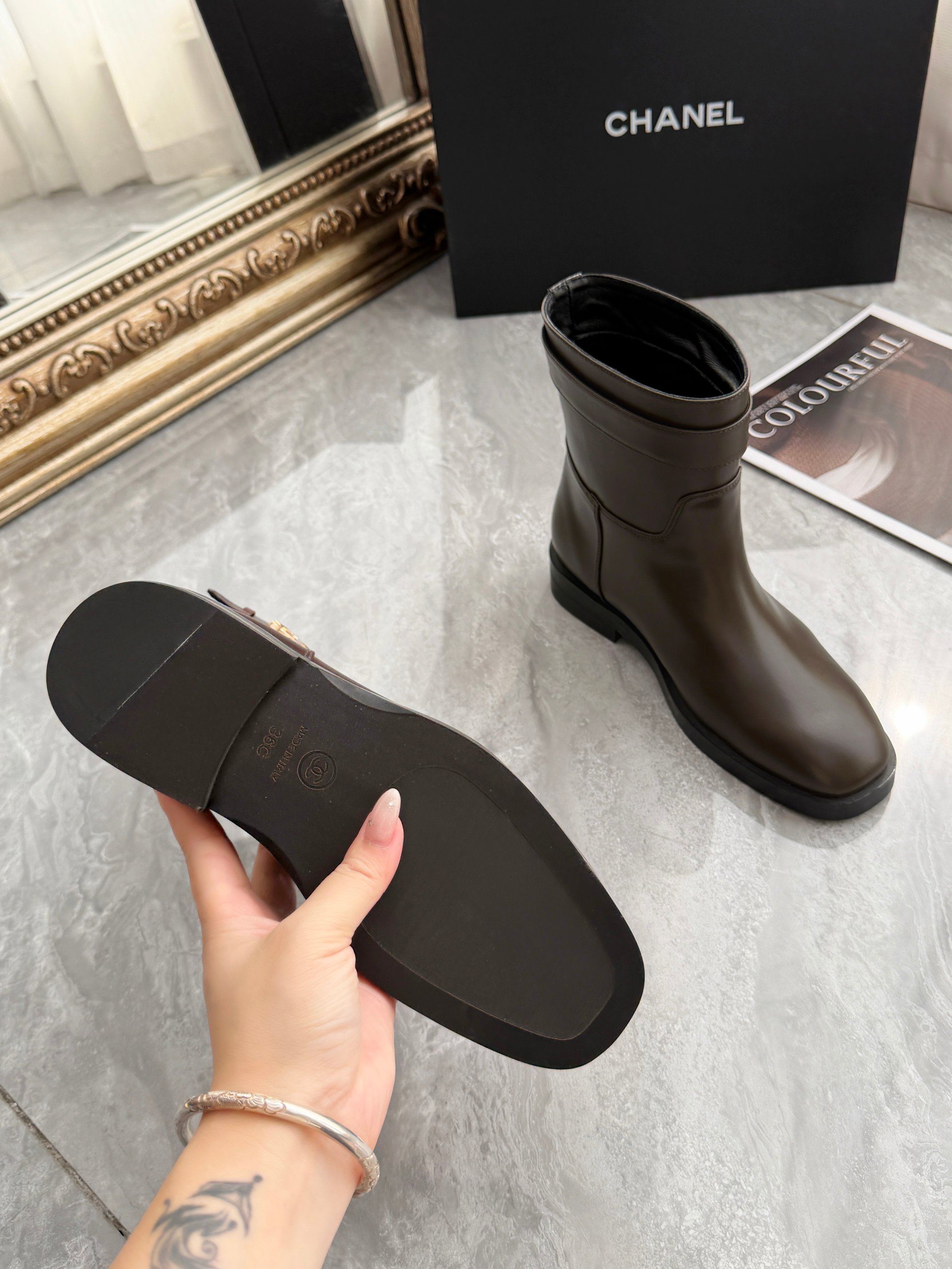 Women's shoes collection