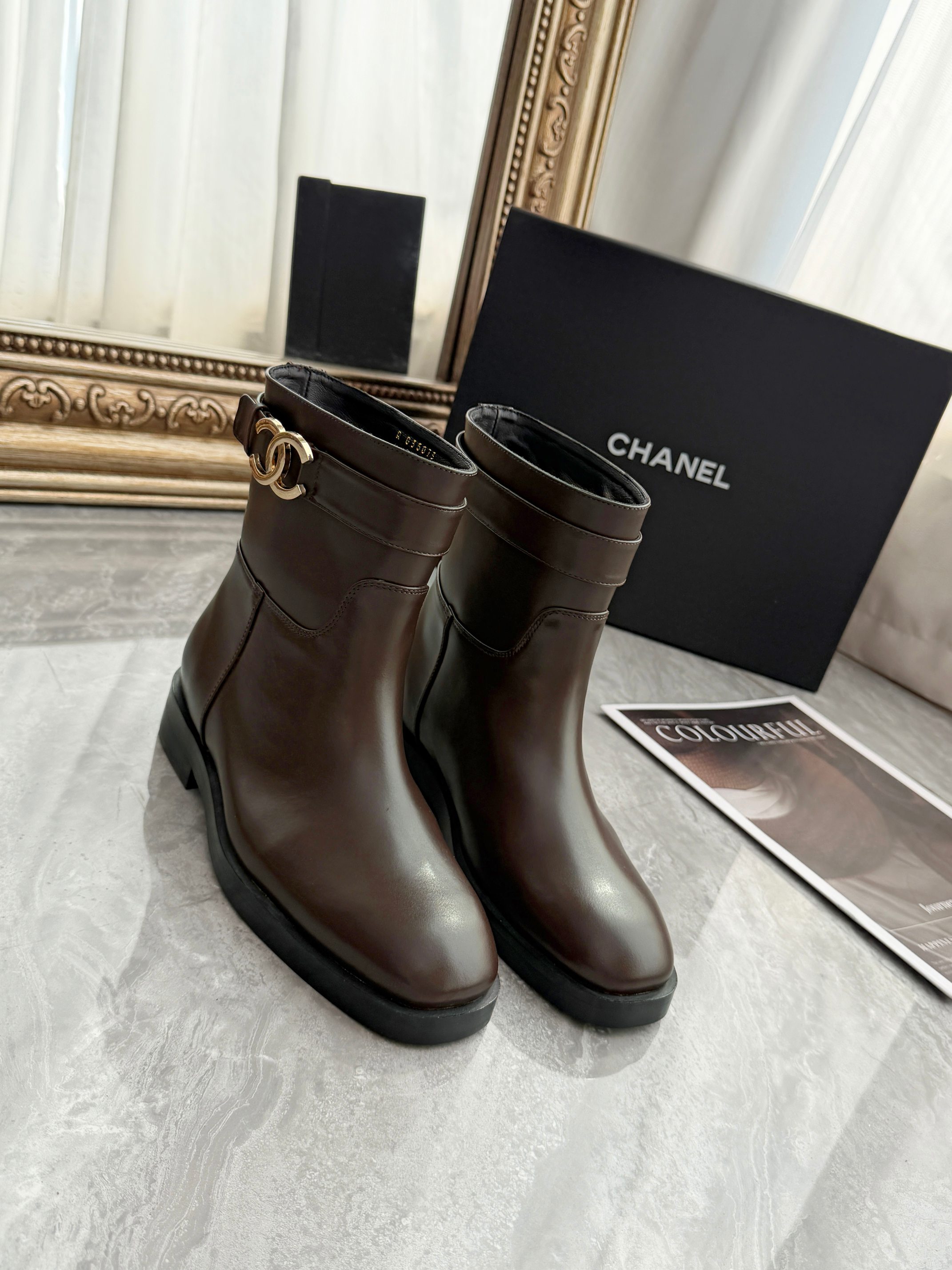 Women's shoes collection