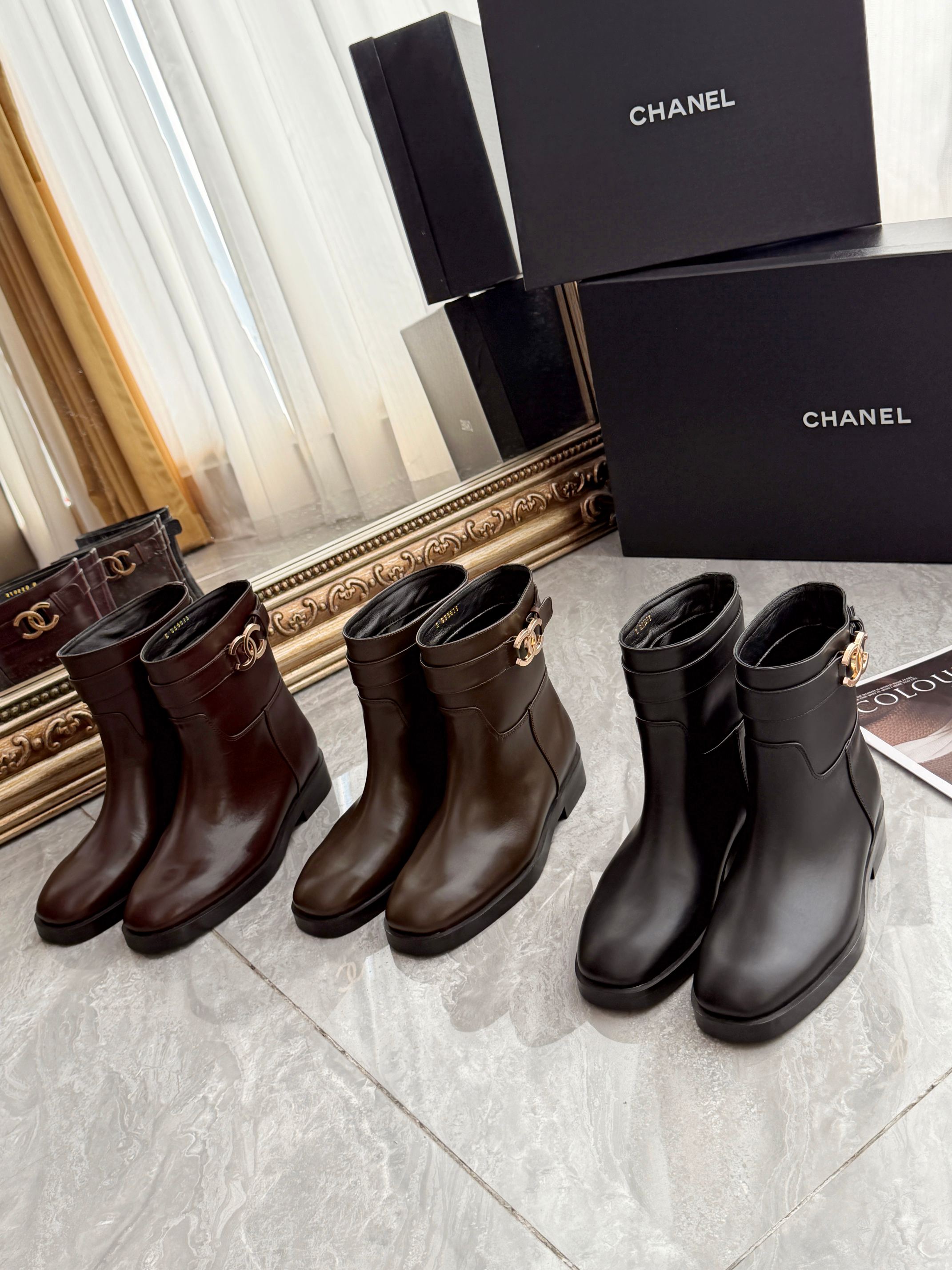 Women's shoes collection