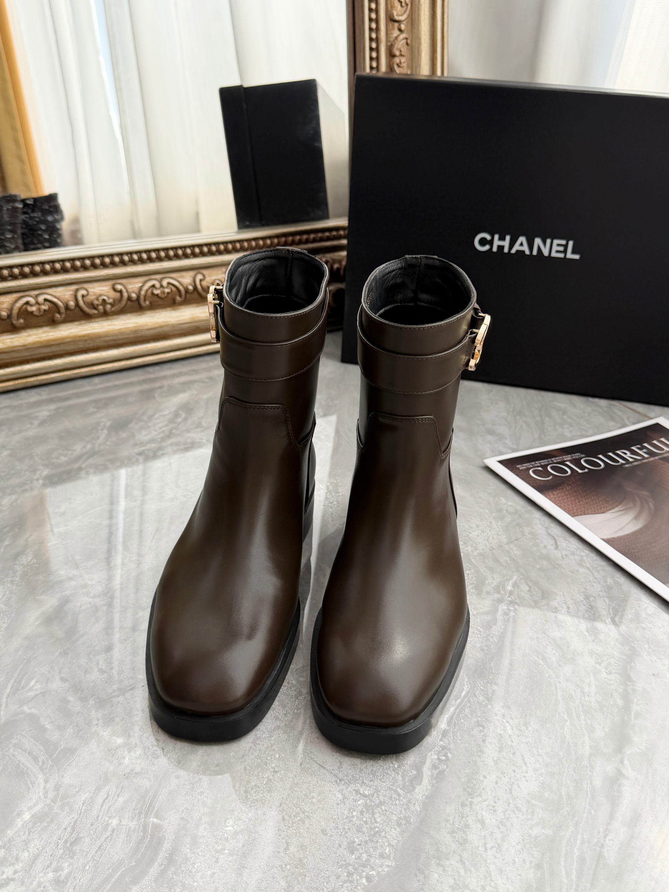 Women's shoes collection