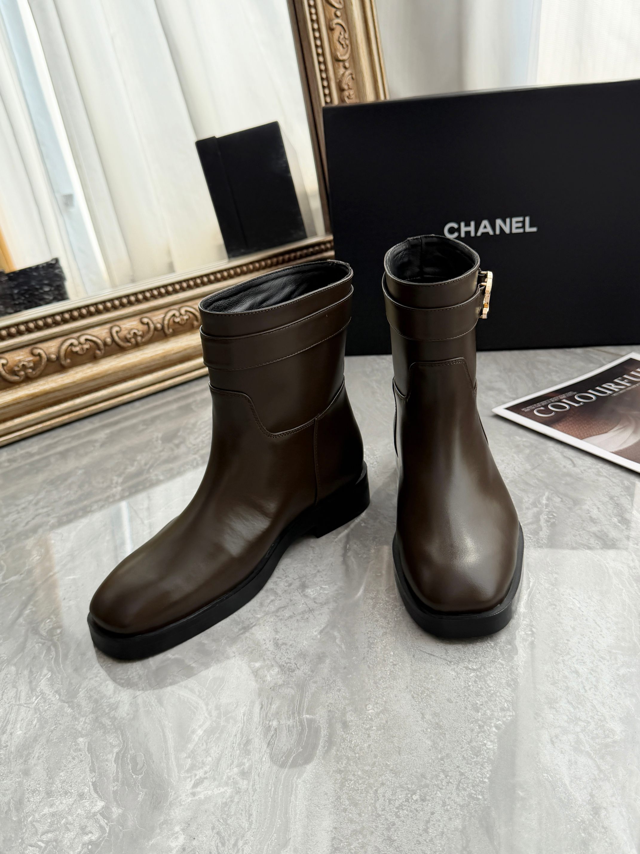 Women's shoes collection