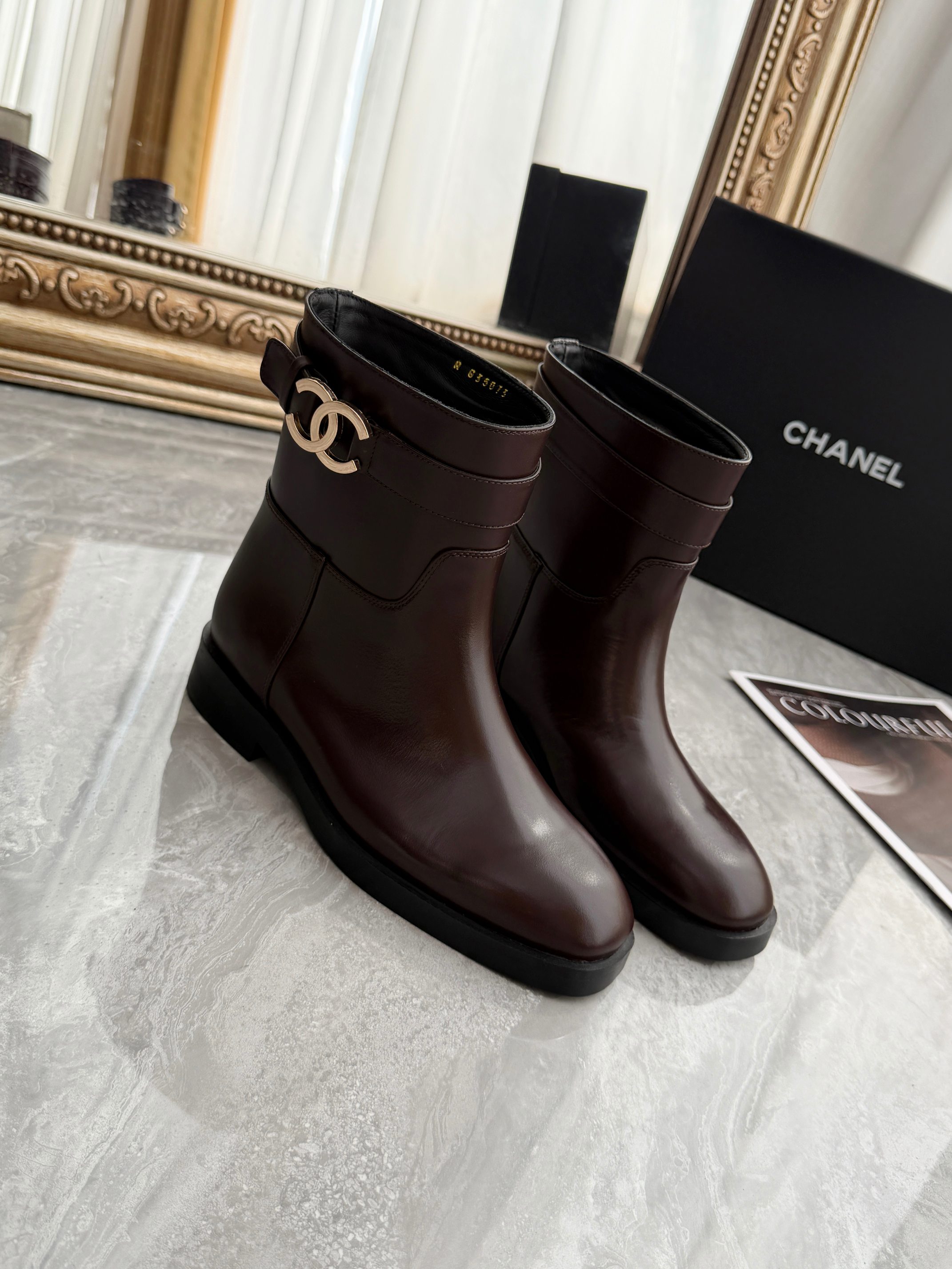Women's shoes collection