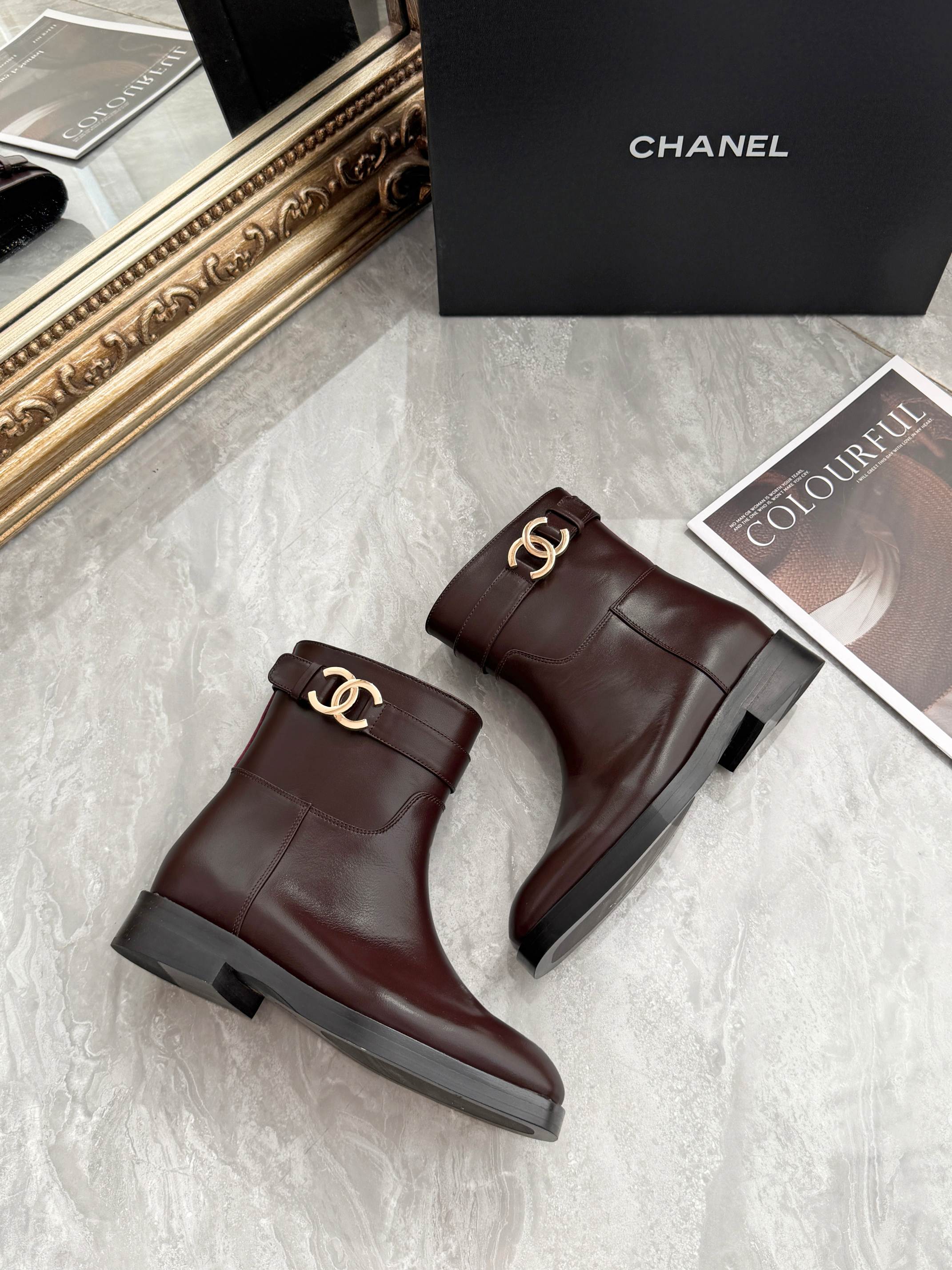 Women's shoes collection